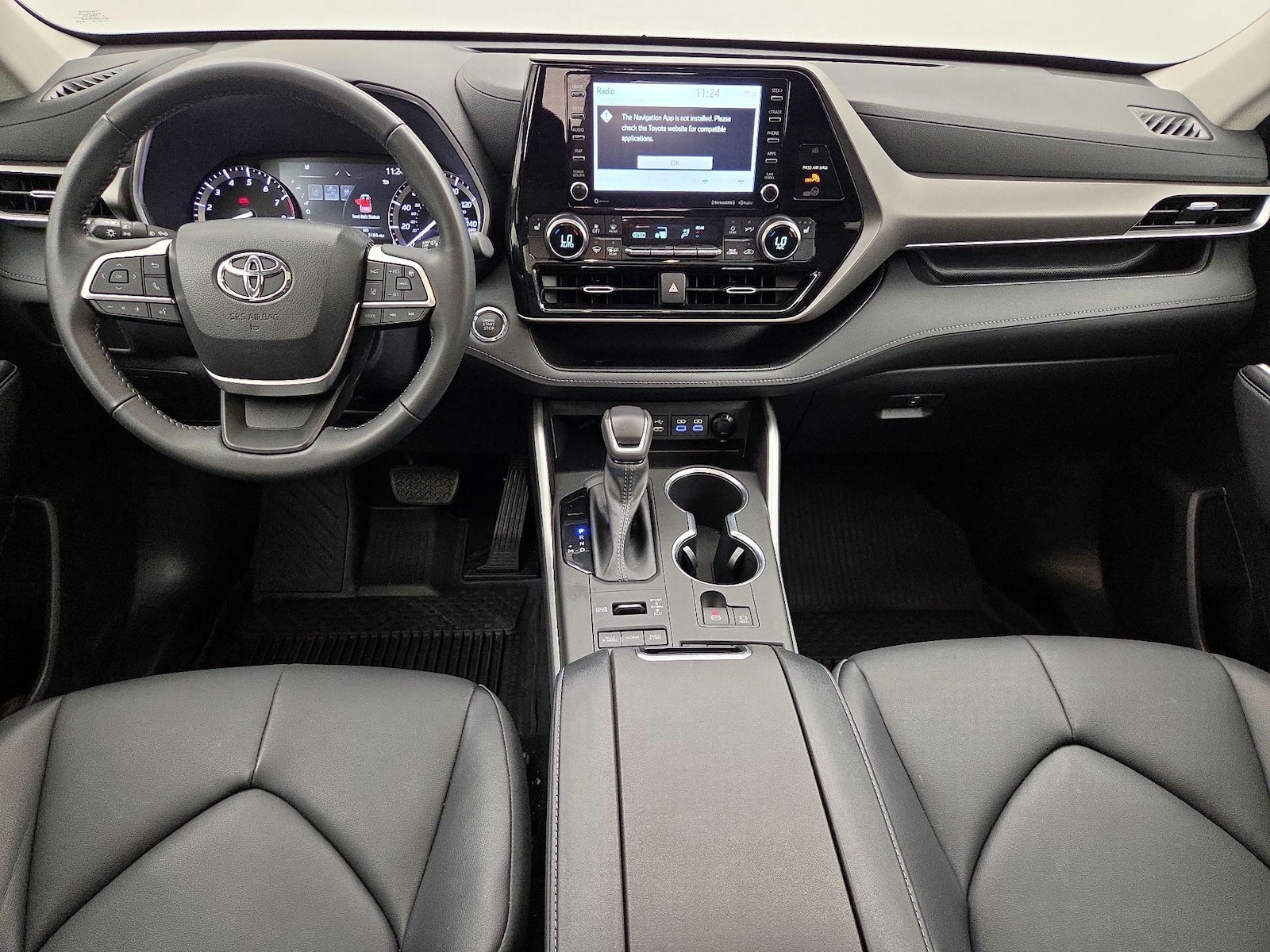 2022 Toyota Highlander XLE - Photo 10