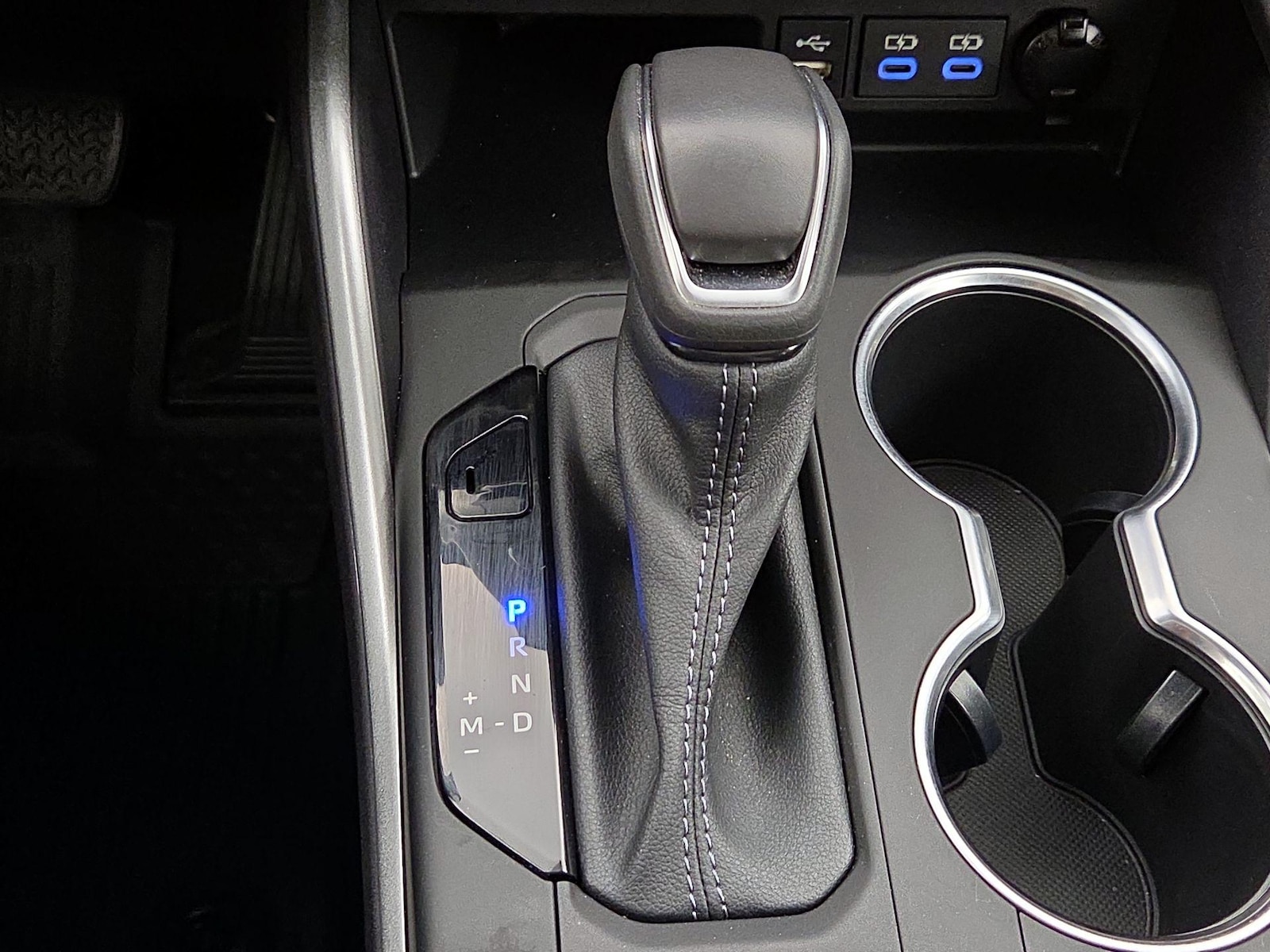 2022 Toyota Highlander XLE - Photo 19