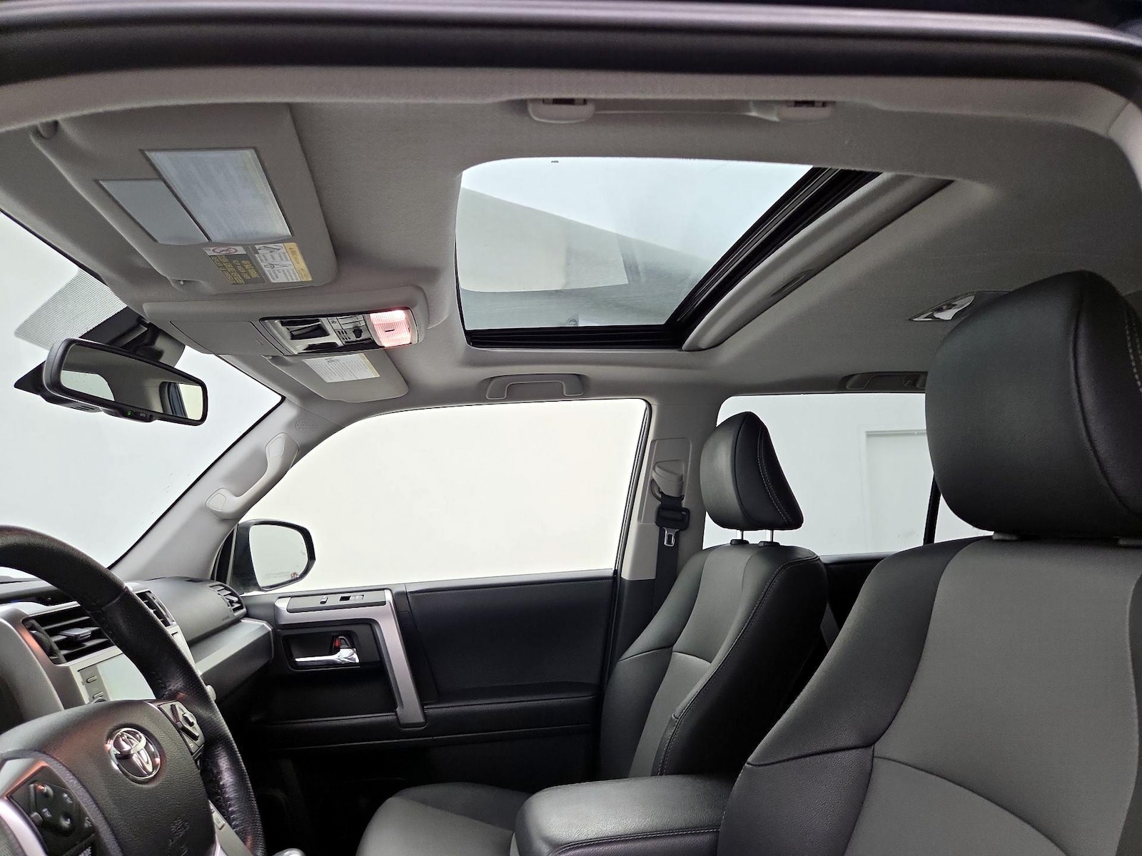 Sunroof(s) & Overhead Airbags