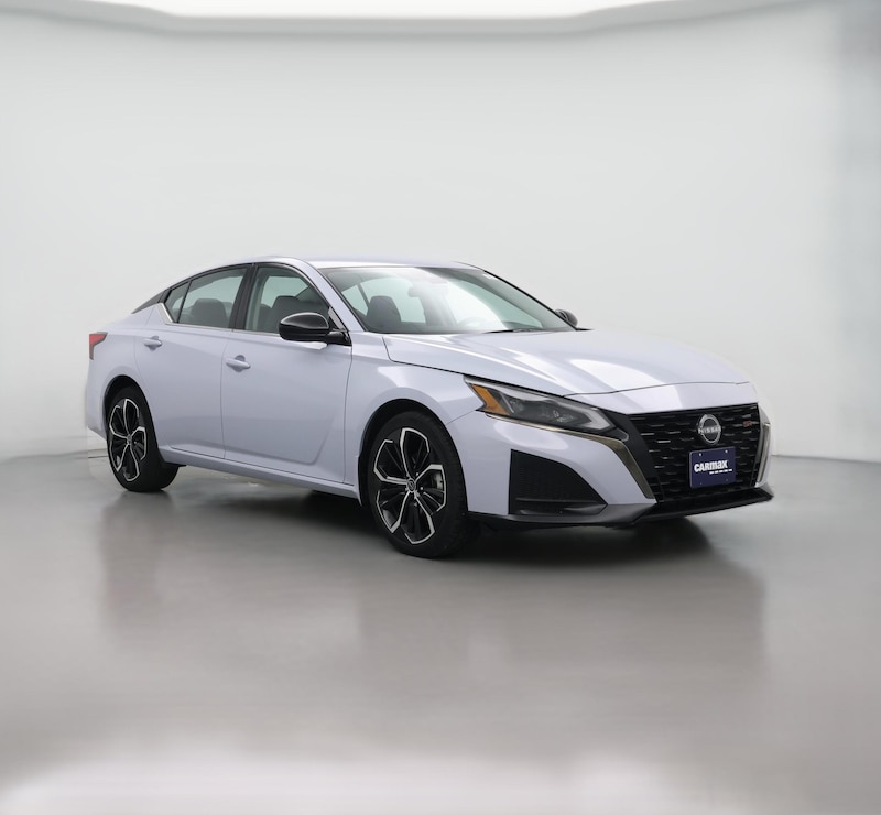 2023 Nissan Altima SR