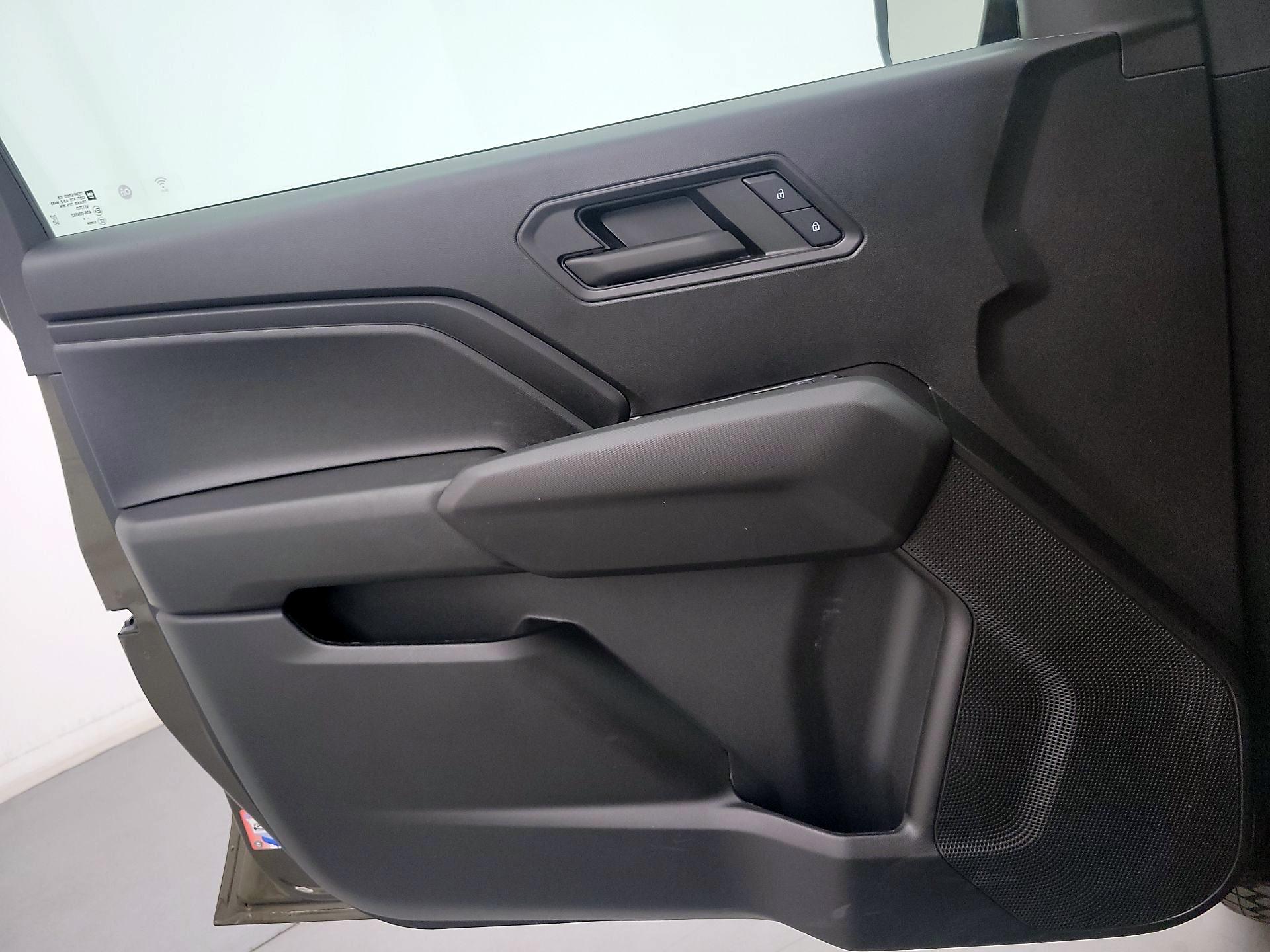Thumbnail: 2024 Chevrolet Colorado - 12
