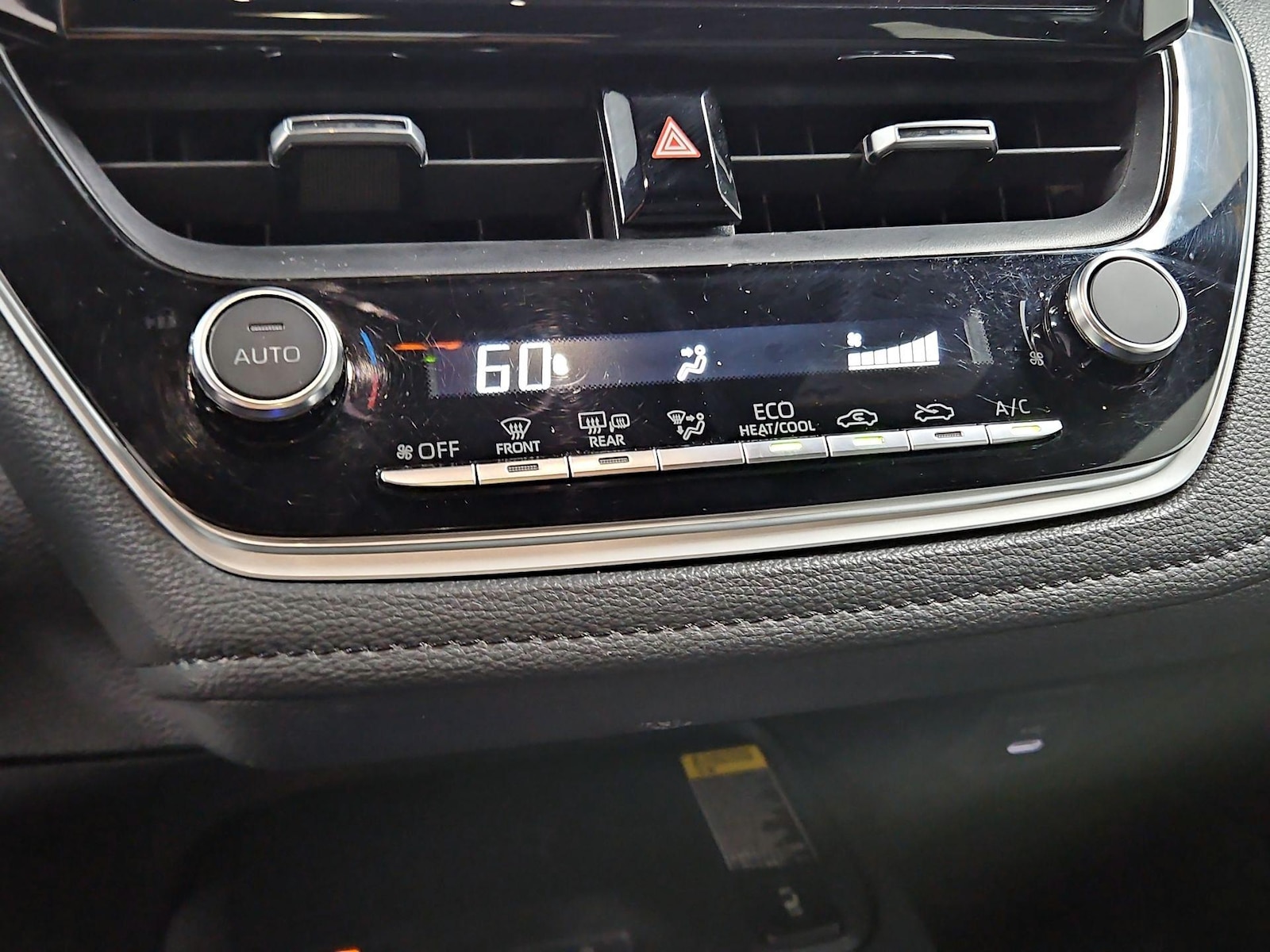 2024 Toyota Corolla XSE - Photo 17