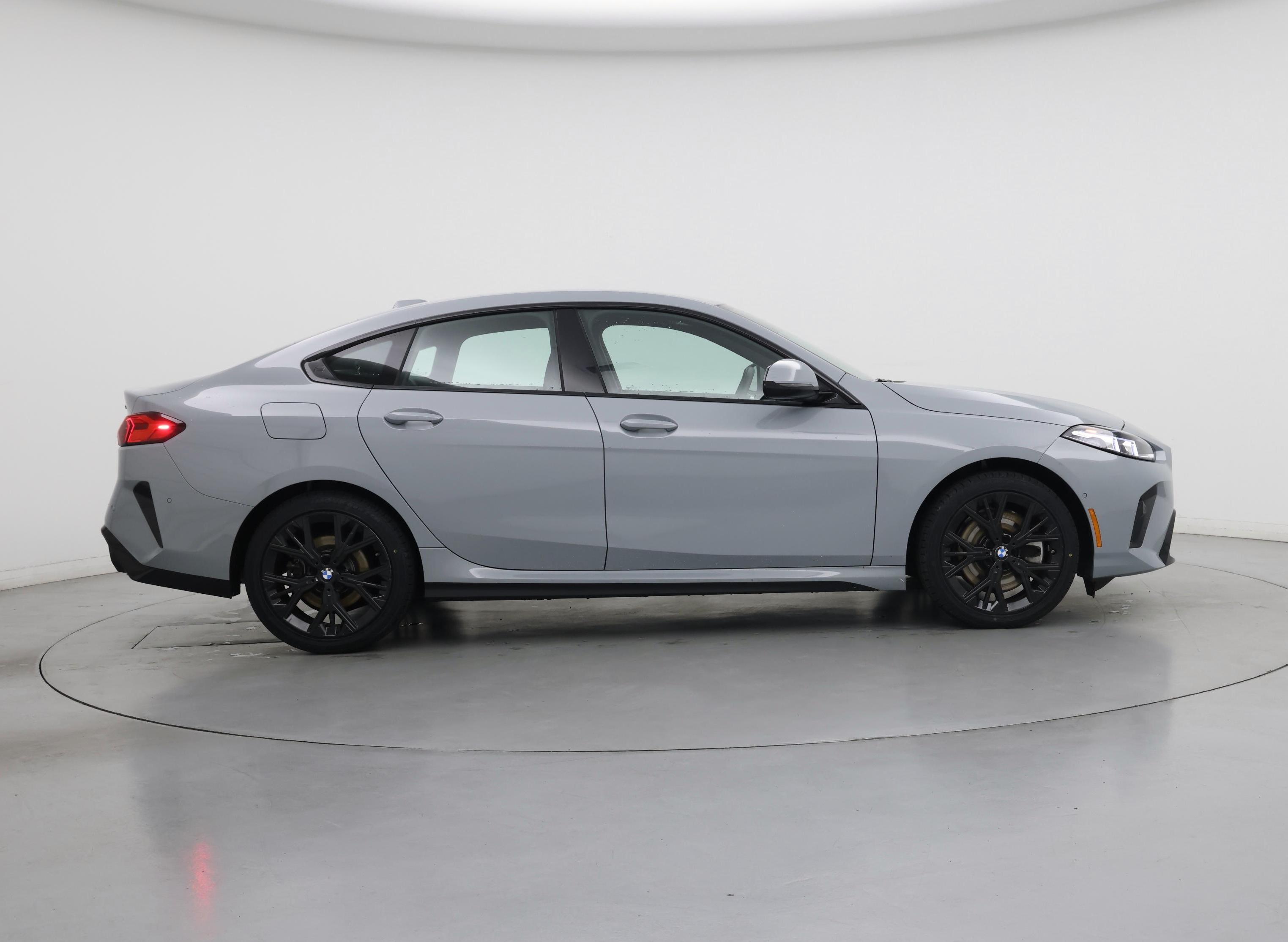 Thumbnail: 2025 BMW 2 Series - 7