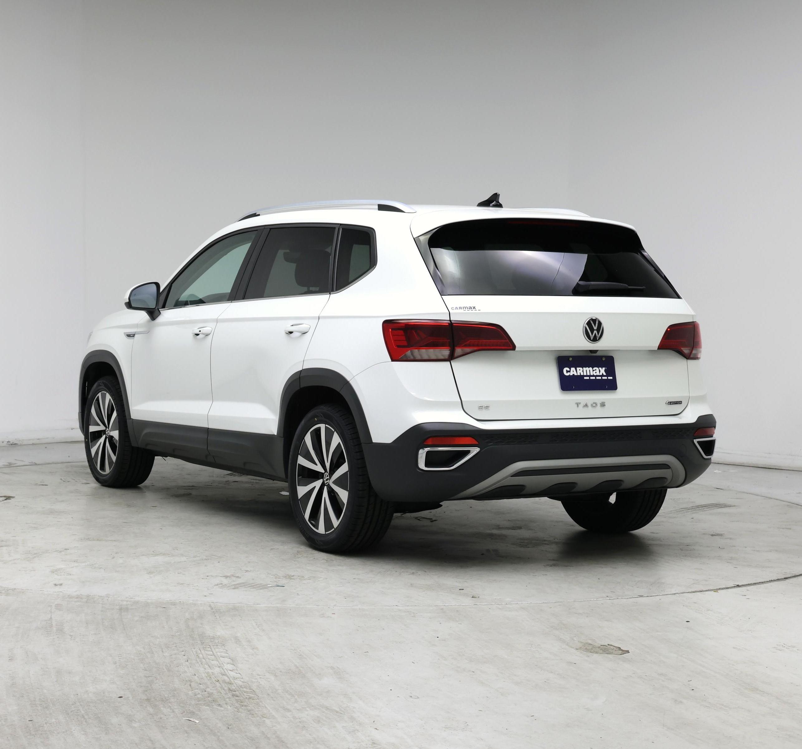 Thumbnail: 2022 Volkswagen Taos - 2