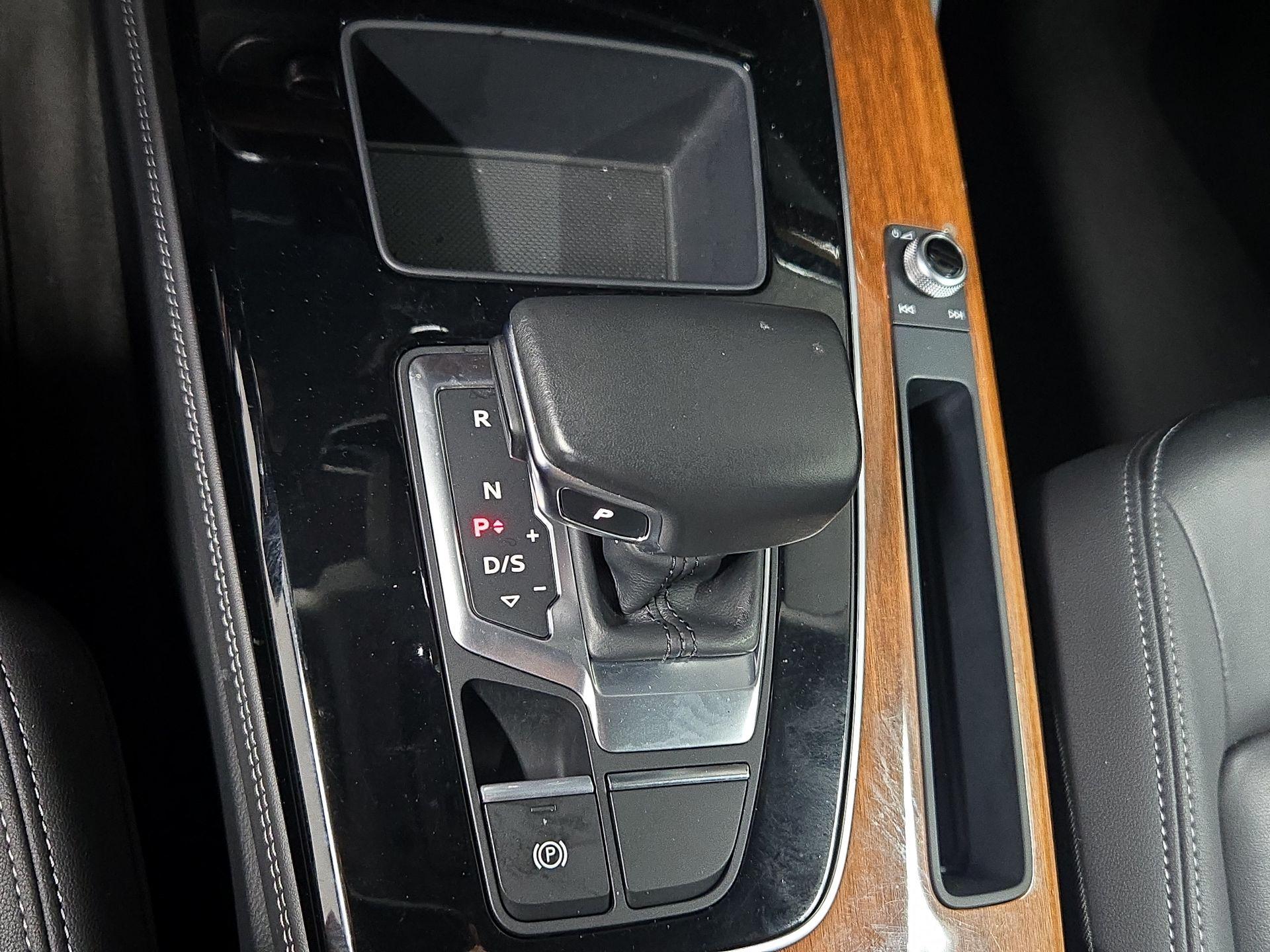 Thumbnail: 2021 Audi Q5 - 17