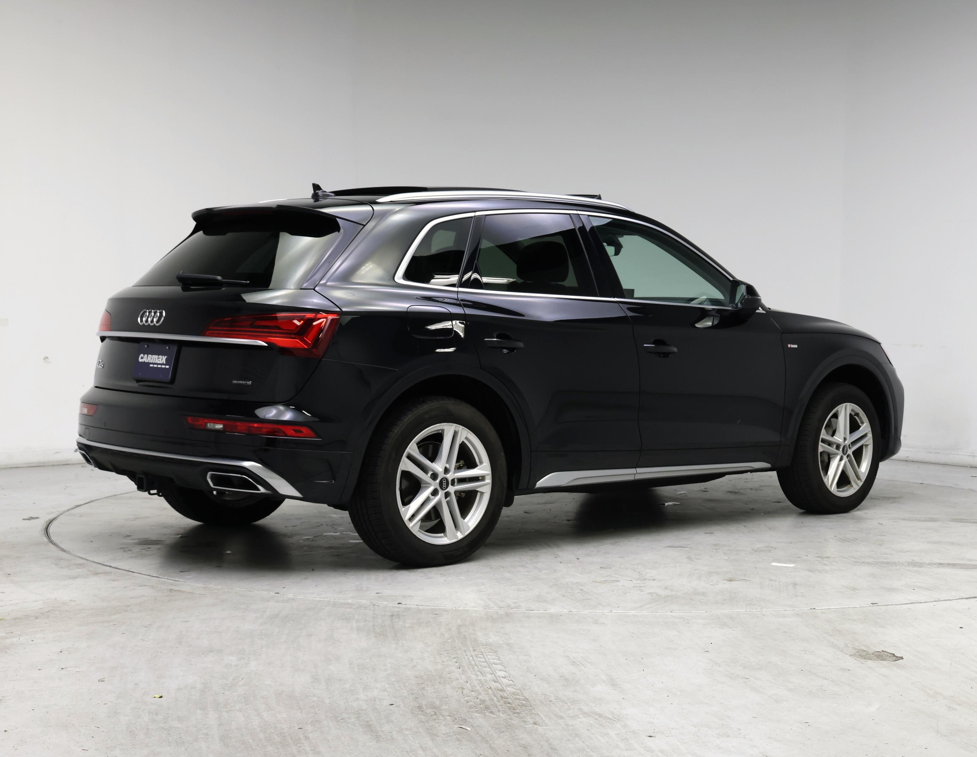 Thumbnail: 2021 Audi Q5 - 8