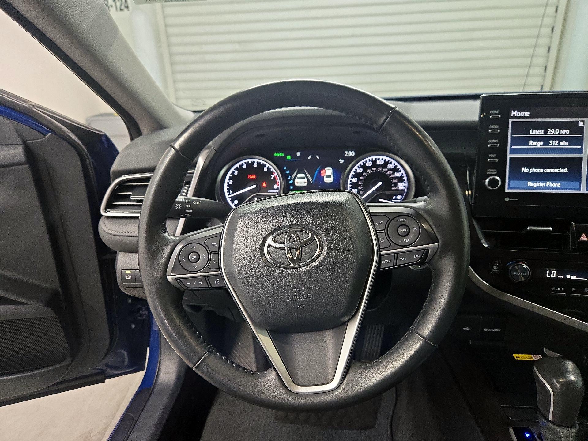 Thumbnail: 2024 Toyota Camry - 10