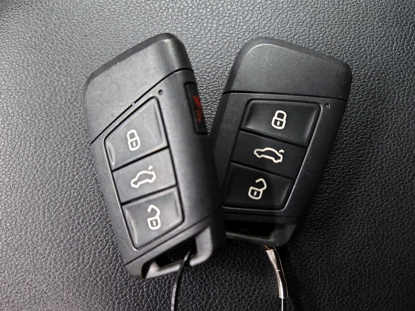 2023 Volkswagen Taos S - Photo 23