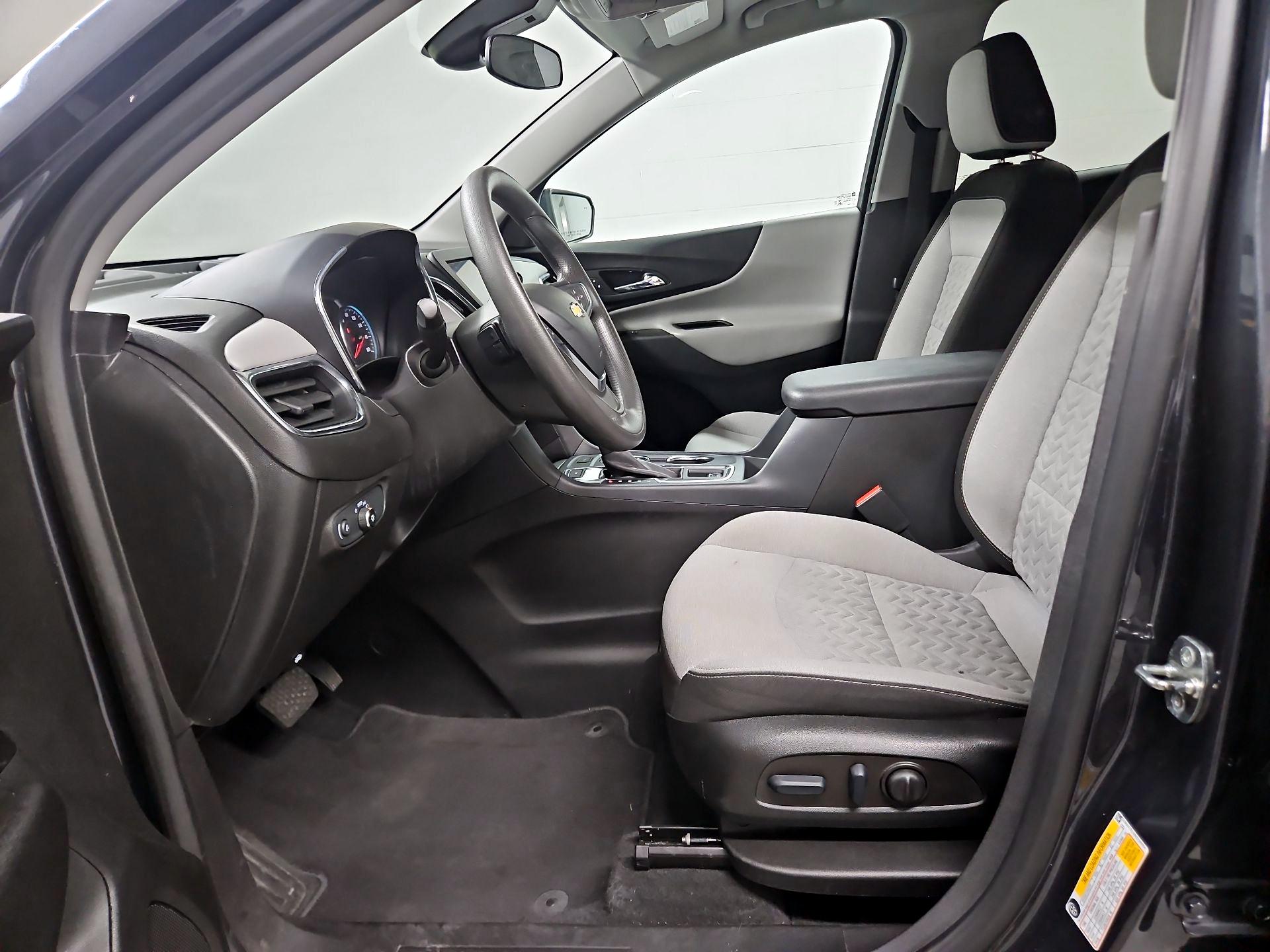 Thumbnail: 2022 Chevrolet Equinox - 11
