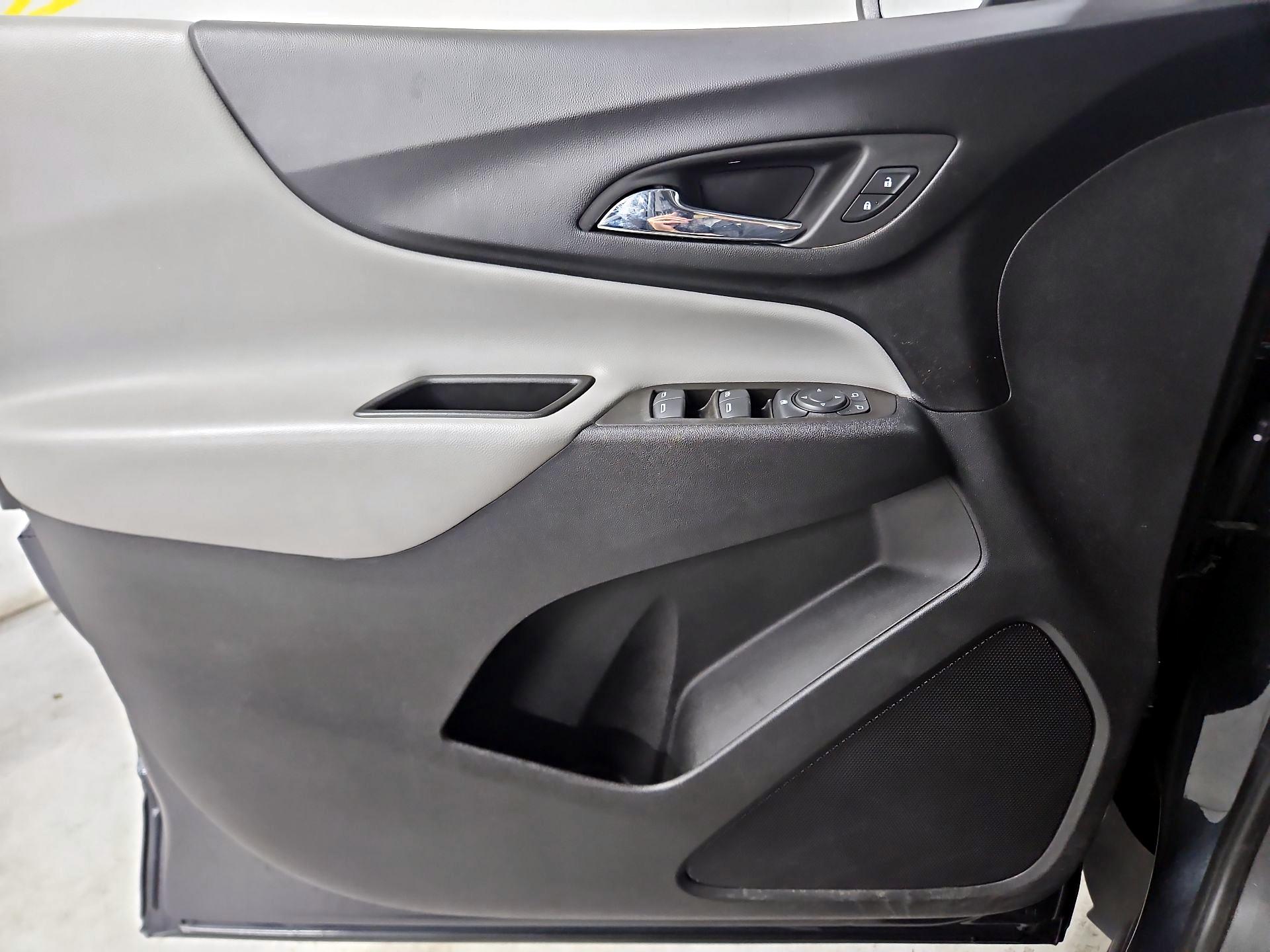 Thumbnail: 2022 Chevrolet Equinox - 12