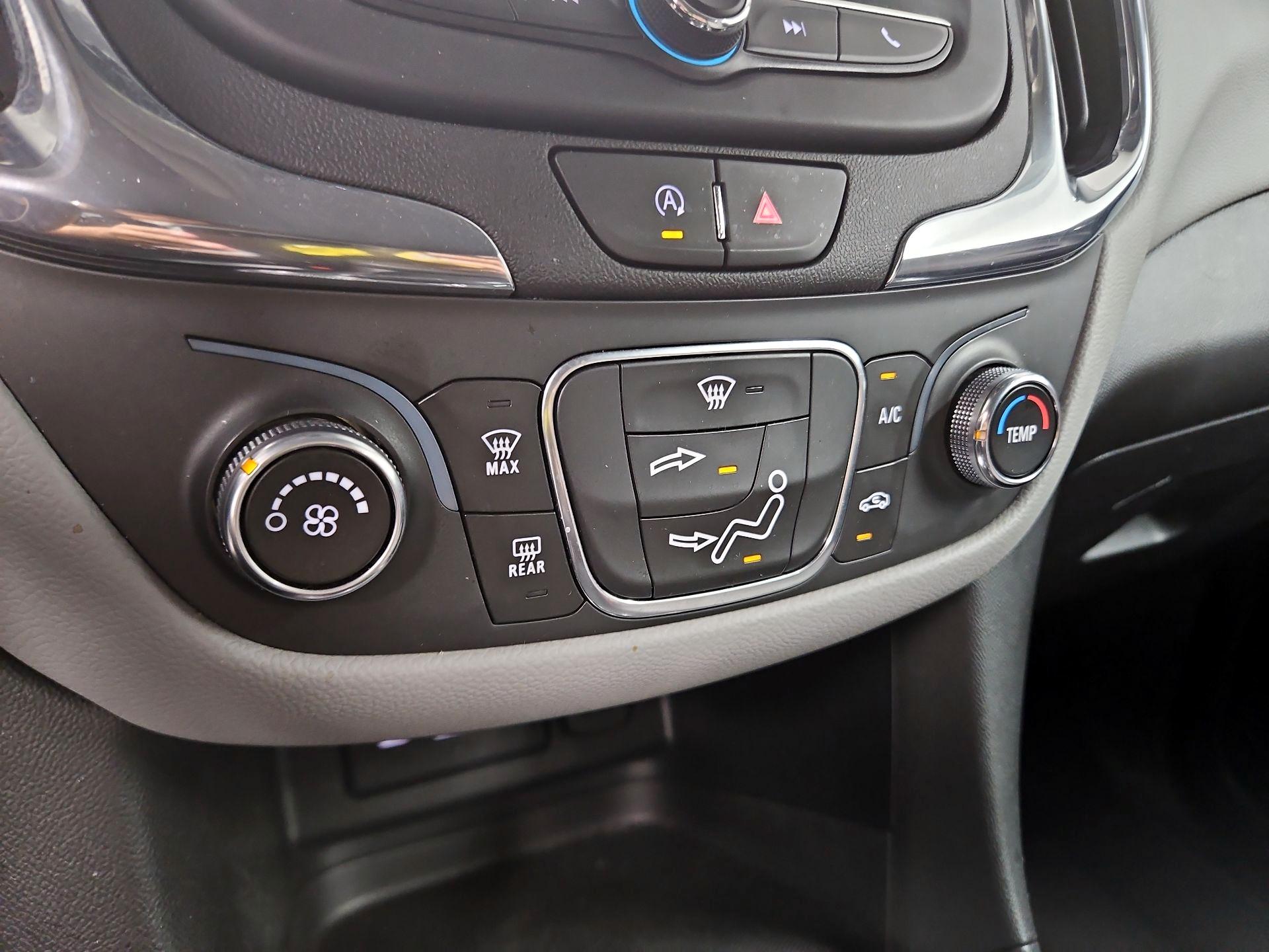 Thumbnail: 2022 Chevrolet Equinox - 16