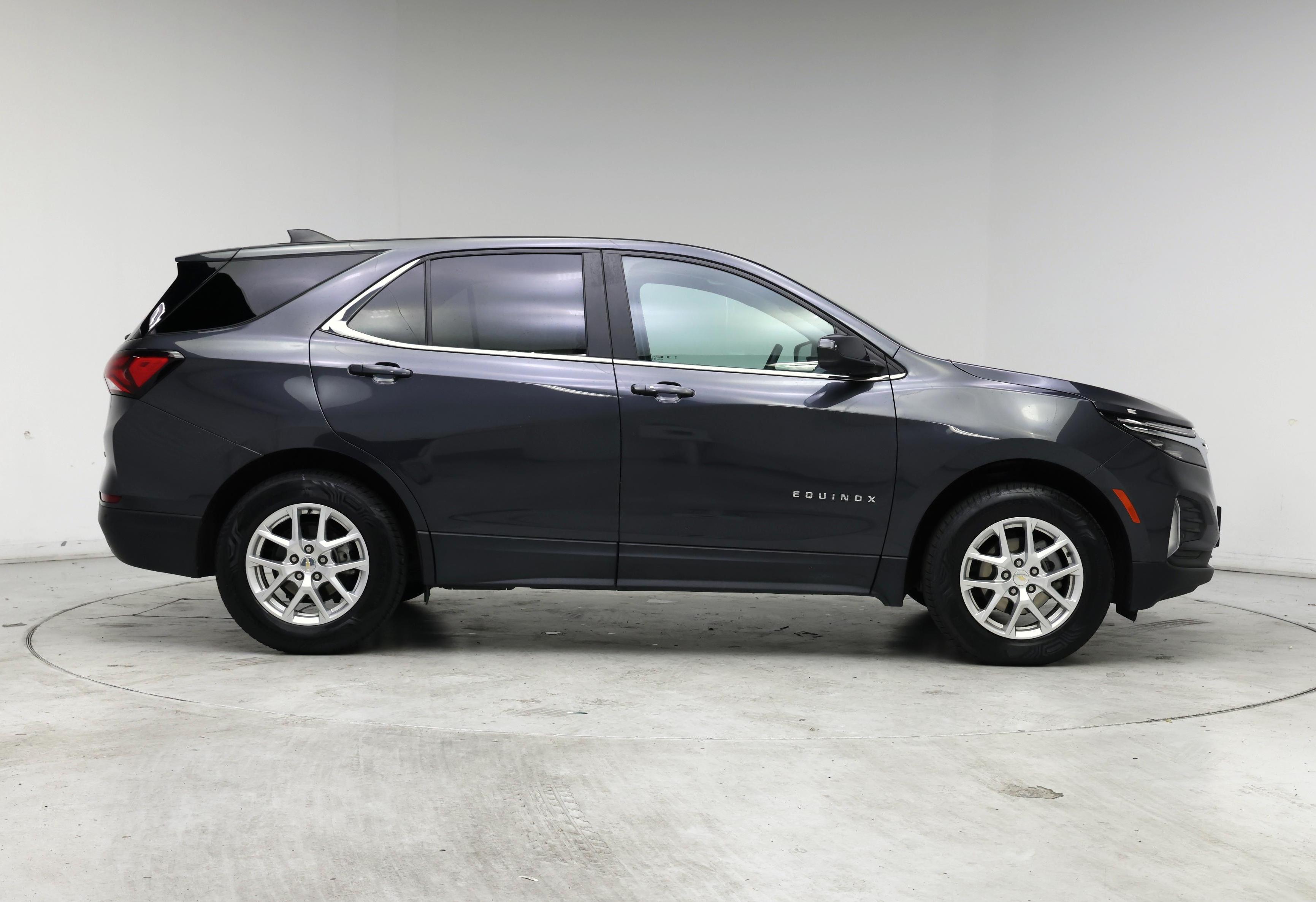 Thumbnail: 2022 Chevrolet Equinox - 7