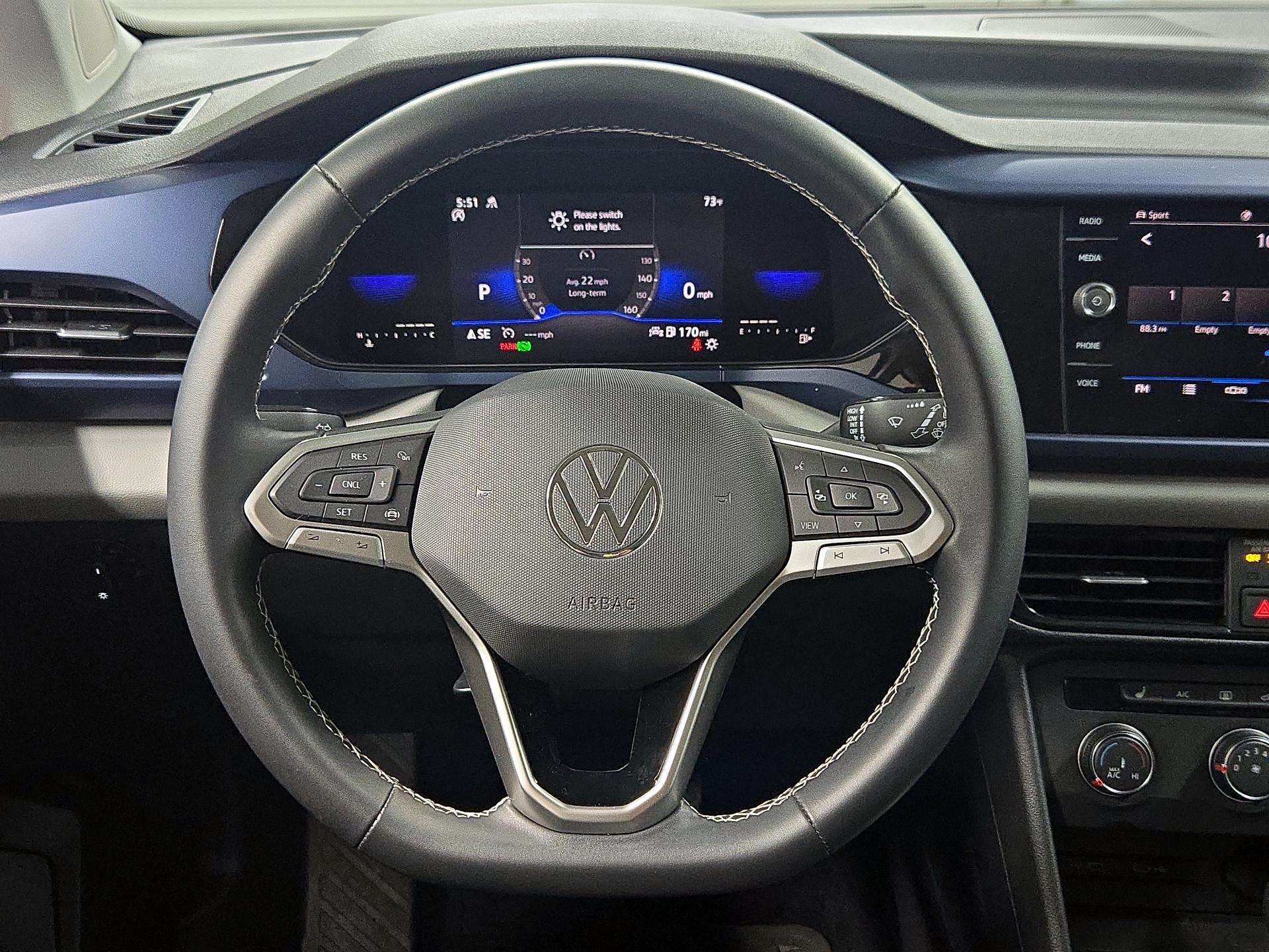 Thumbnail: 2022 Volkswagen Taos - 10
