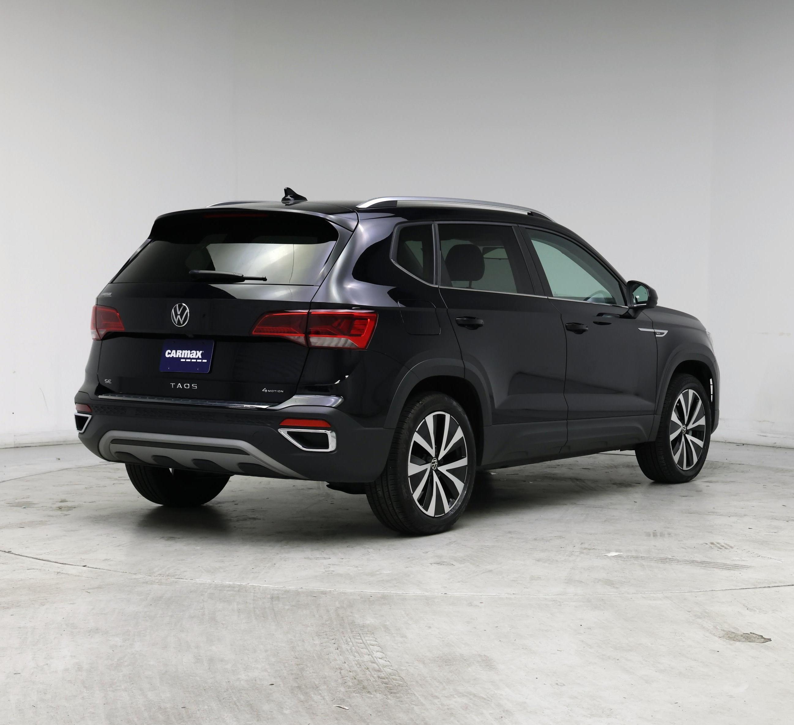 Thumbnail: 2022 Volkswagen Taos - 8