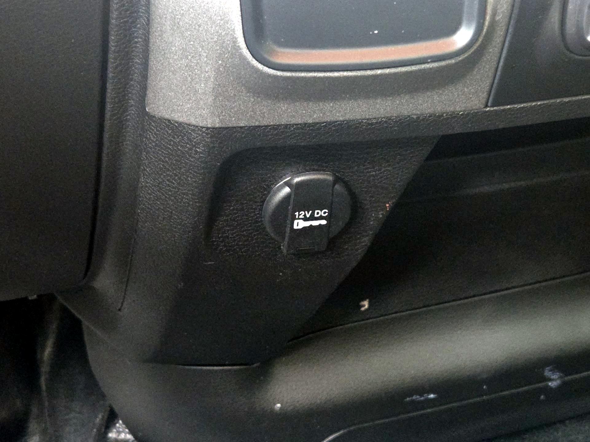 Thumbnail: 2023 RAM 1500 Classic - 18