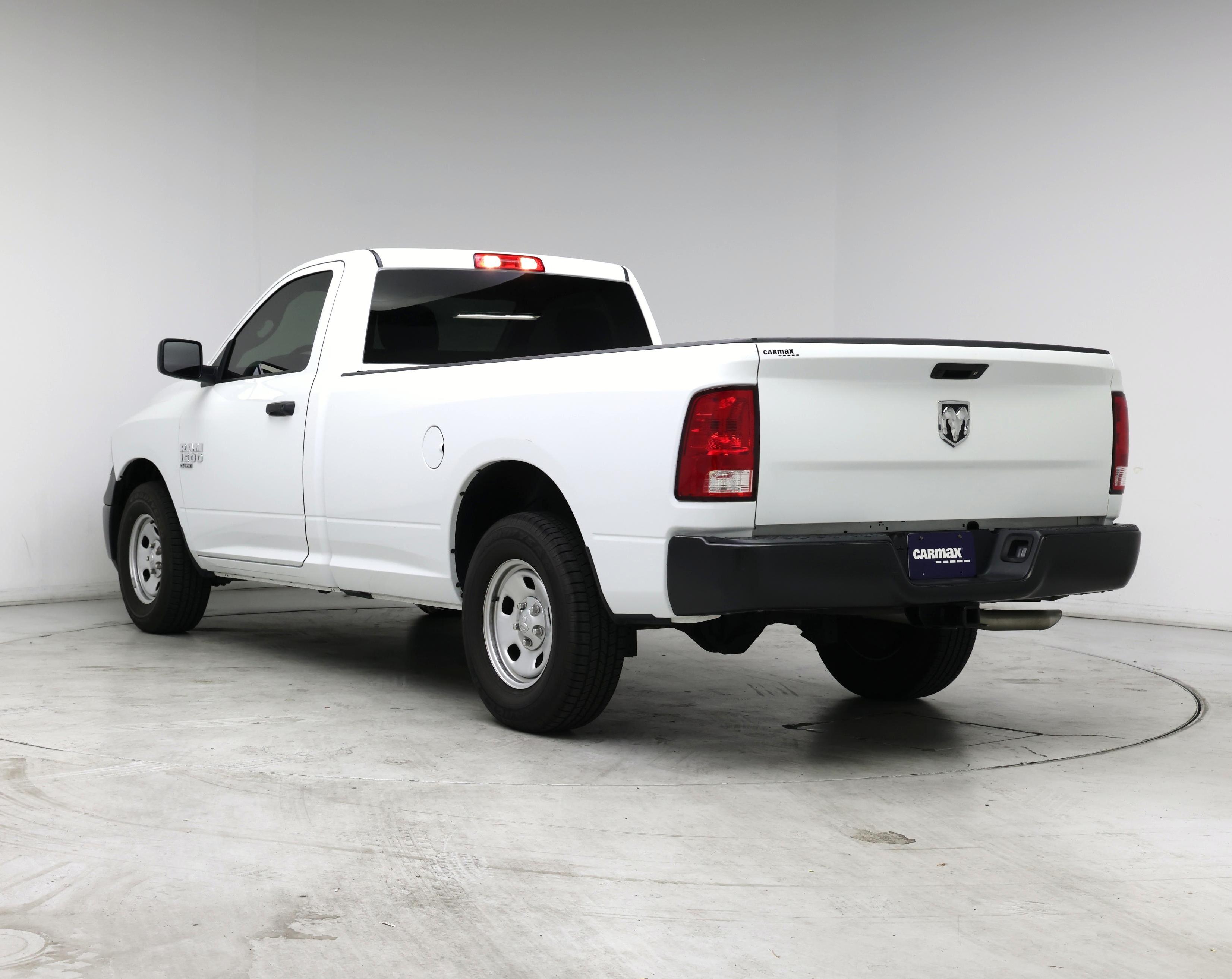 Thumbnail: 2023 RAM 1500 Classic - 2