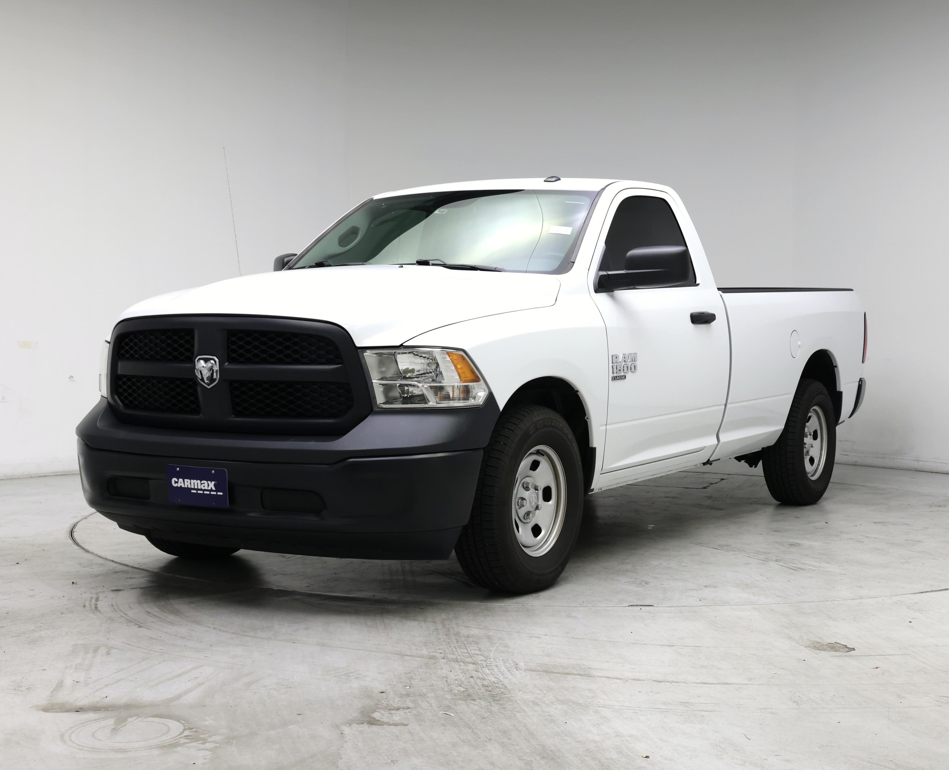 Thumbnail: 2023 RAM 1500 Classic - 4