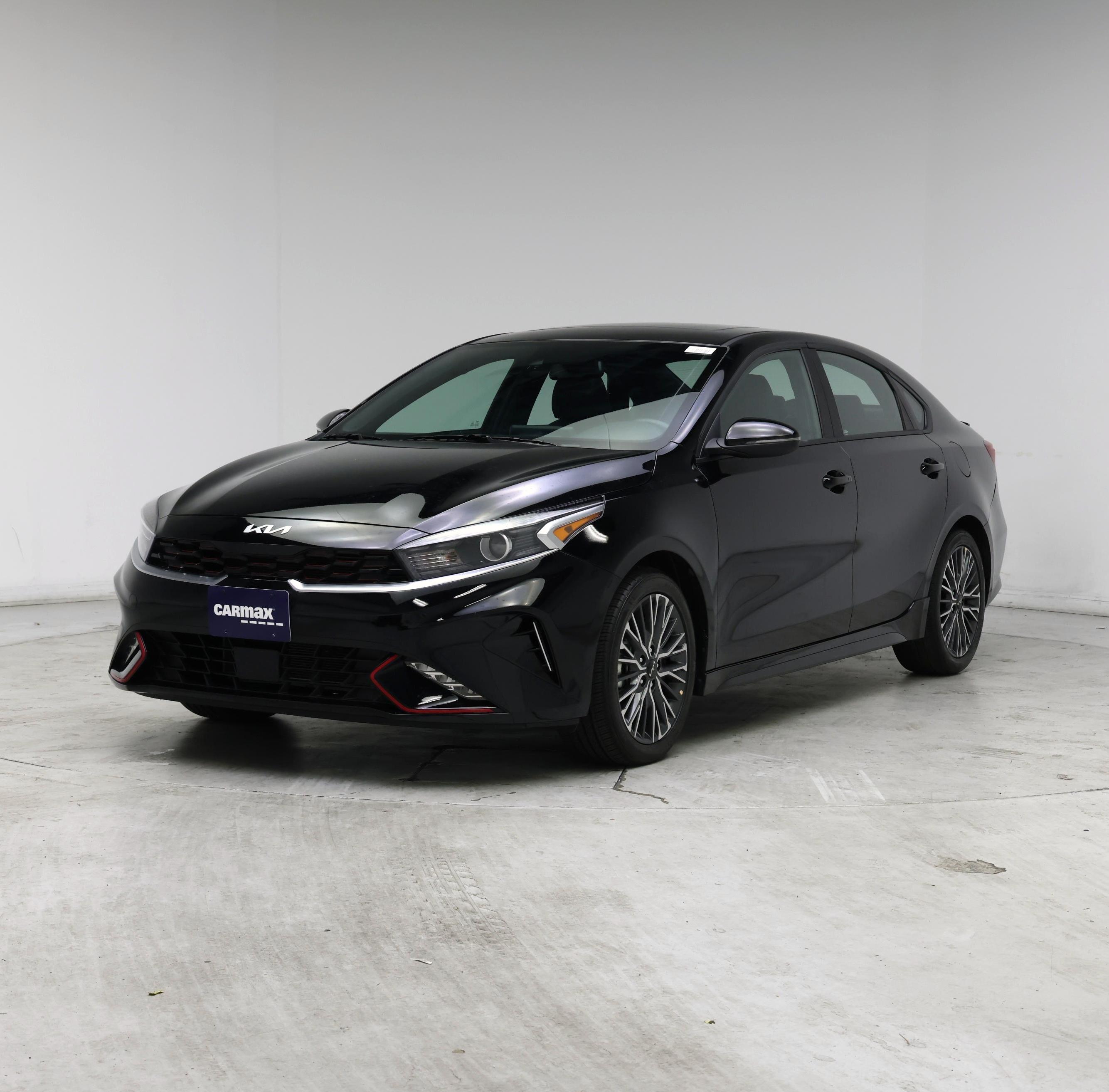 Thumbnail: 2024 Kia Forte - 4