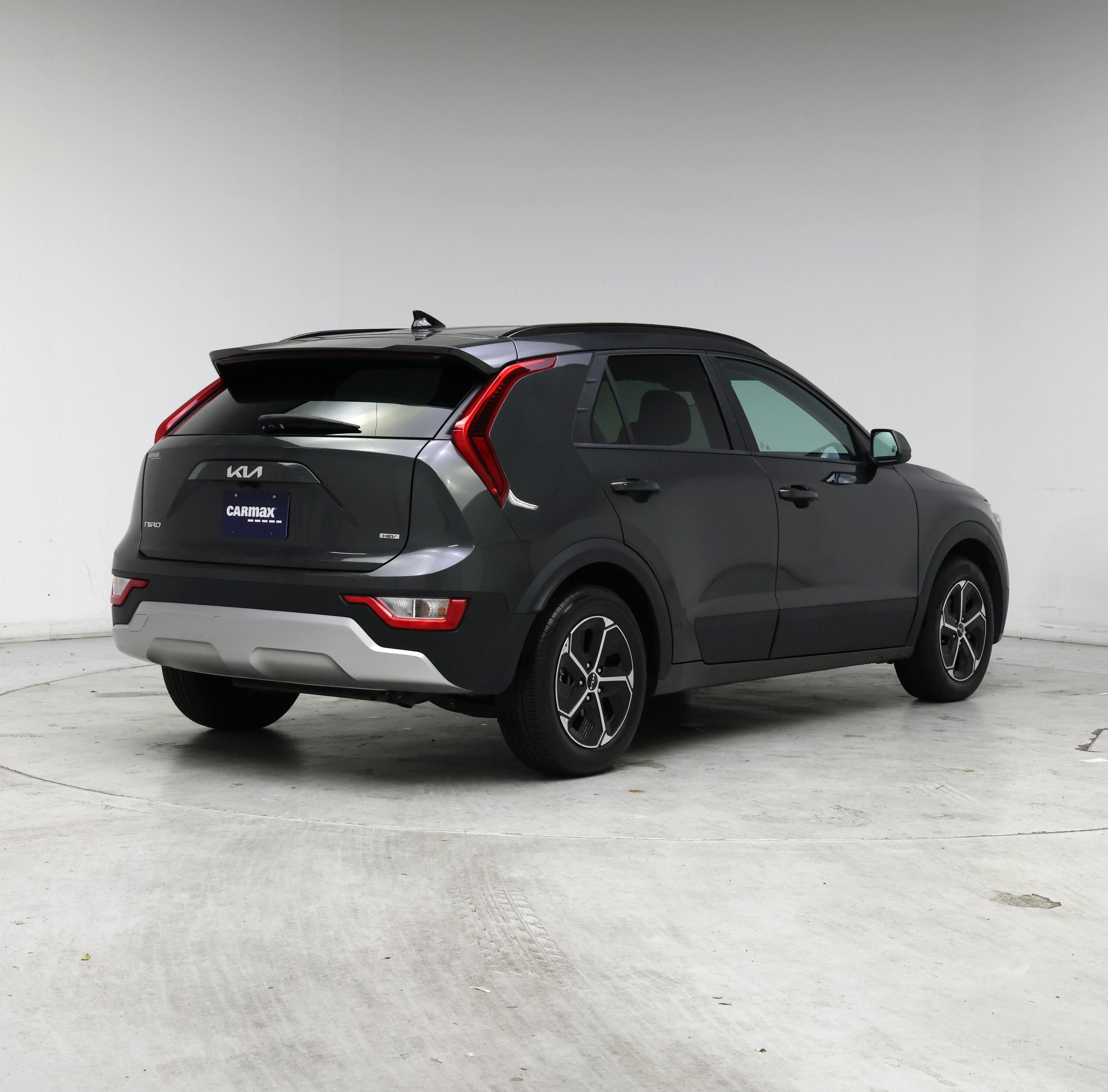 Thumbnail: 2025 Kia Niro - 8