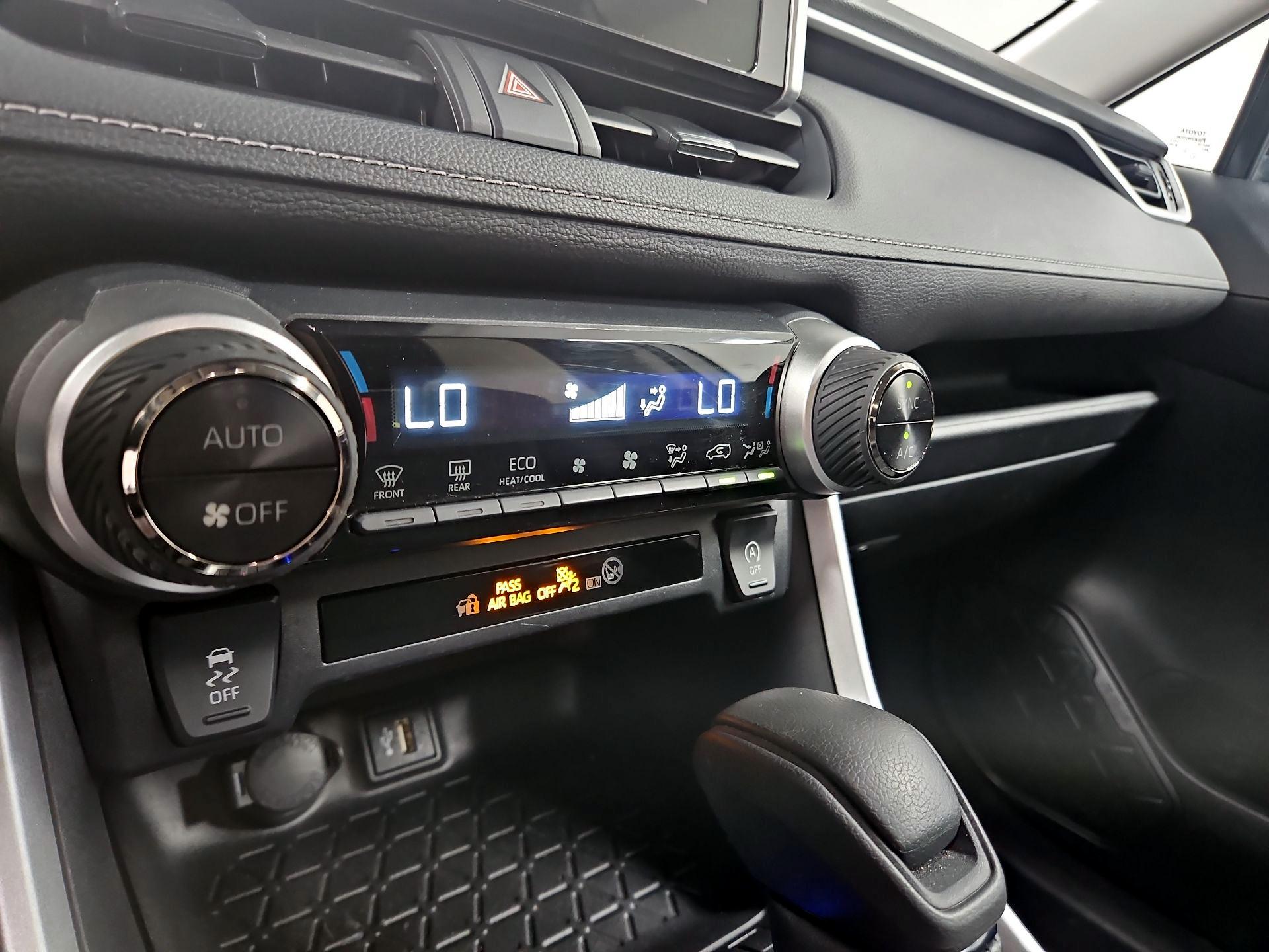 Thumbnail: 2023 Toyota RAV4 - 16