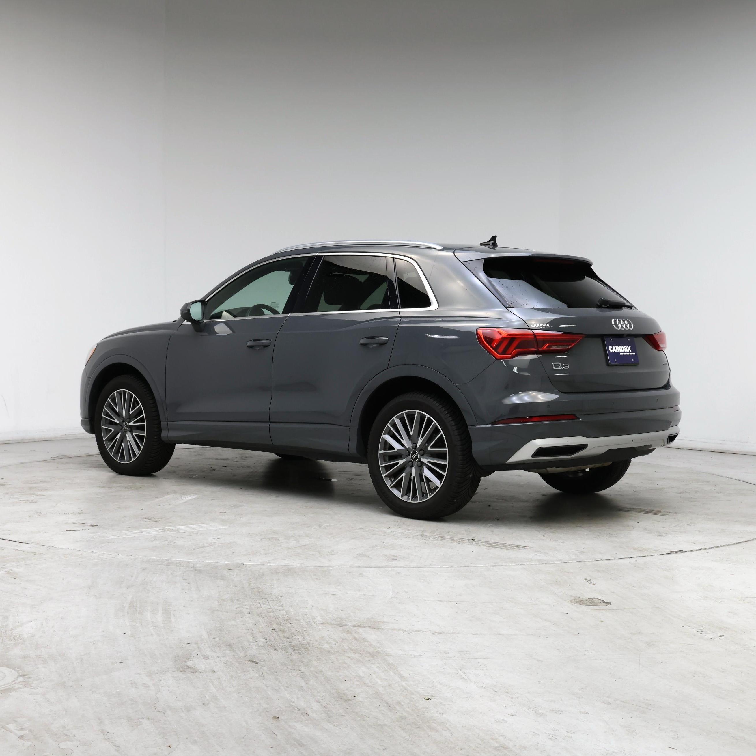 Thumbnail: 2022 Audi Q3 - 2