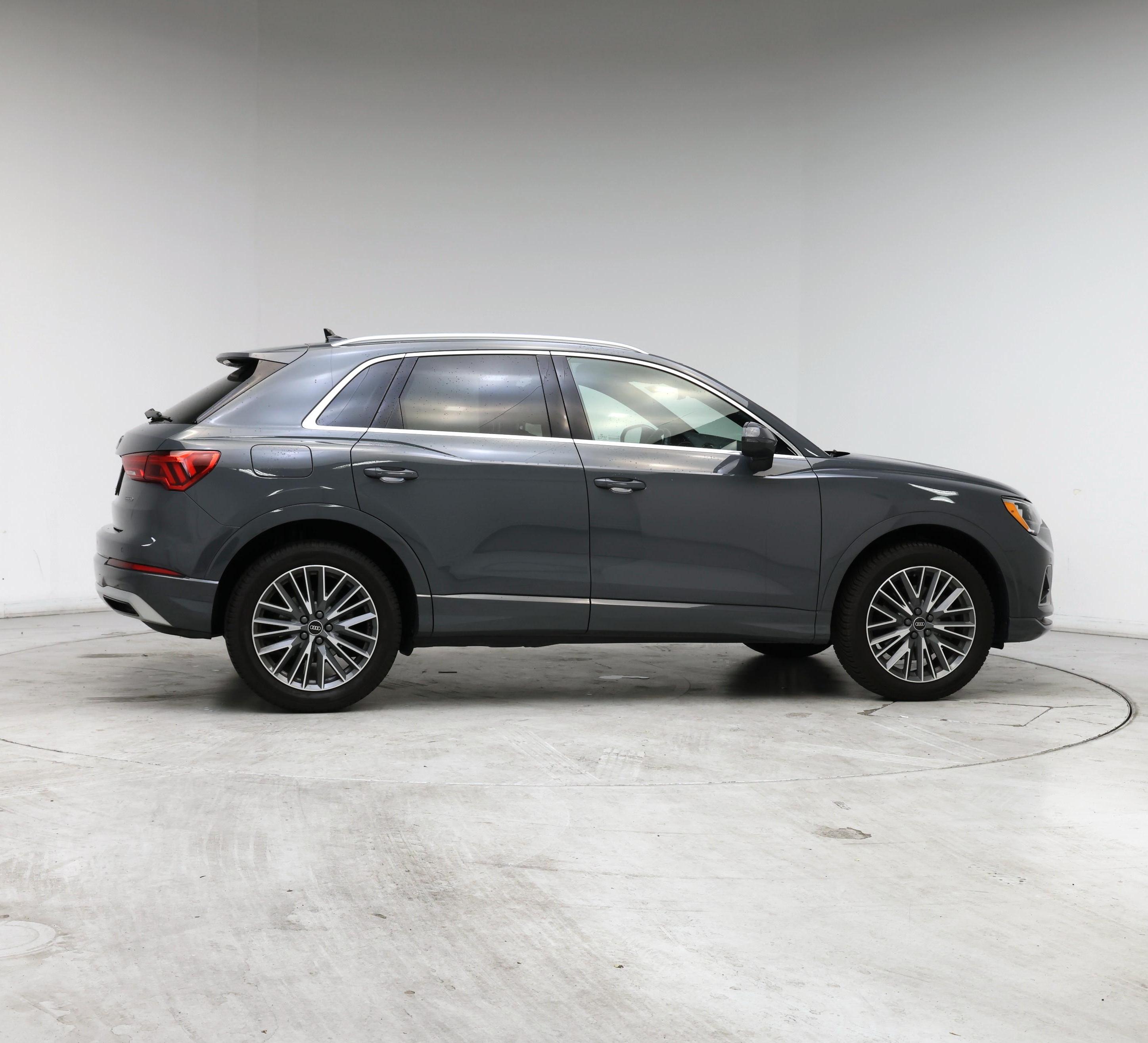 Thumbnail: 2022 Audi Q3 - 7
