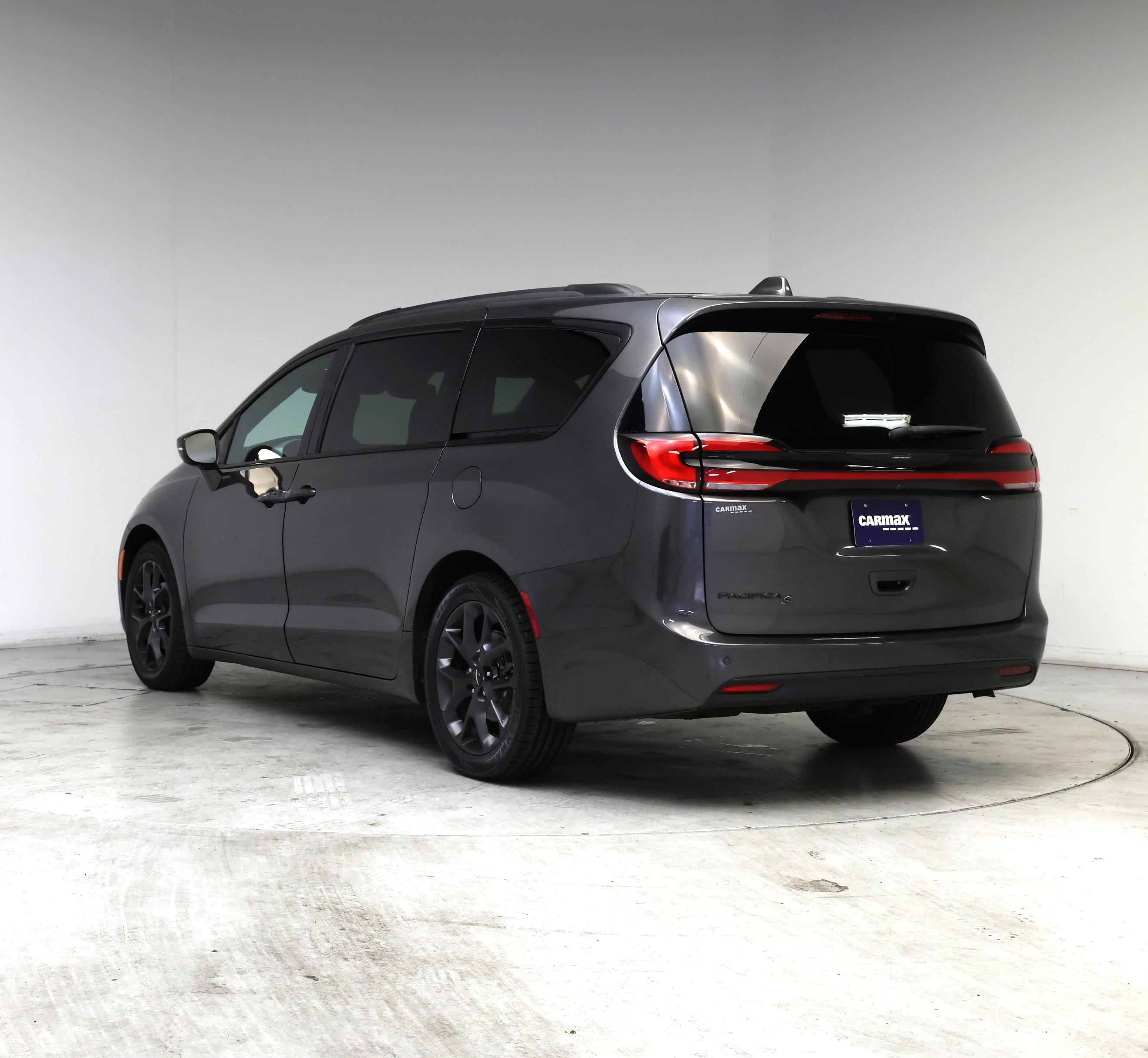 Thumbnail: 2021 Chrysler Pacifica - 2