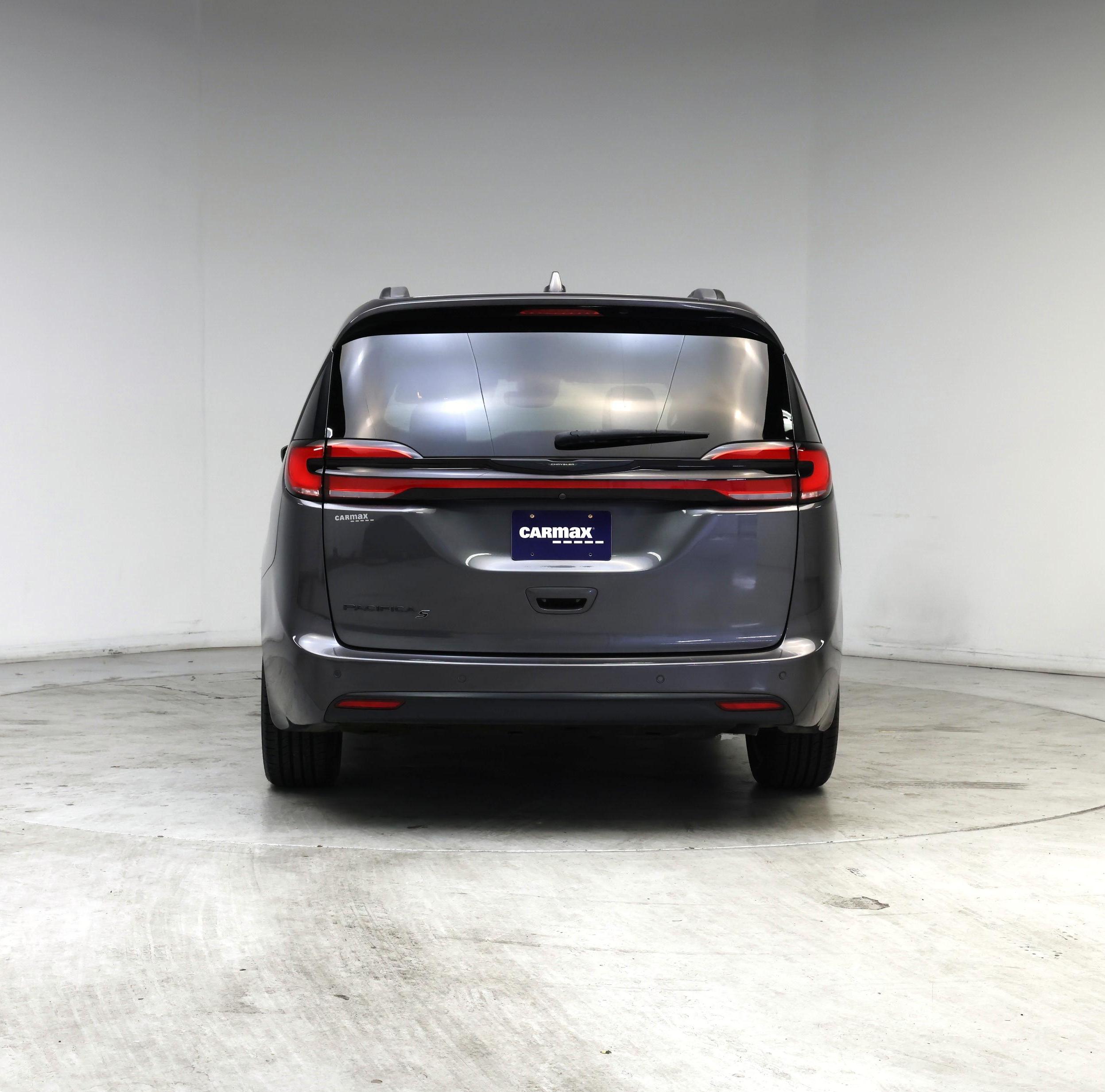 Thumbnail: 2021 Chrysler Pacifica - 6