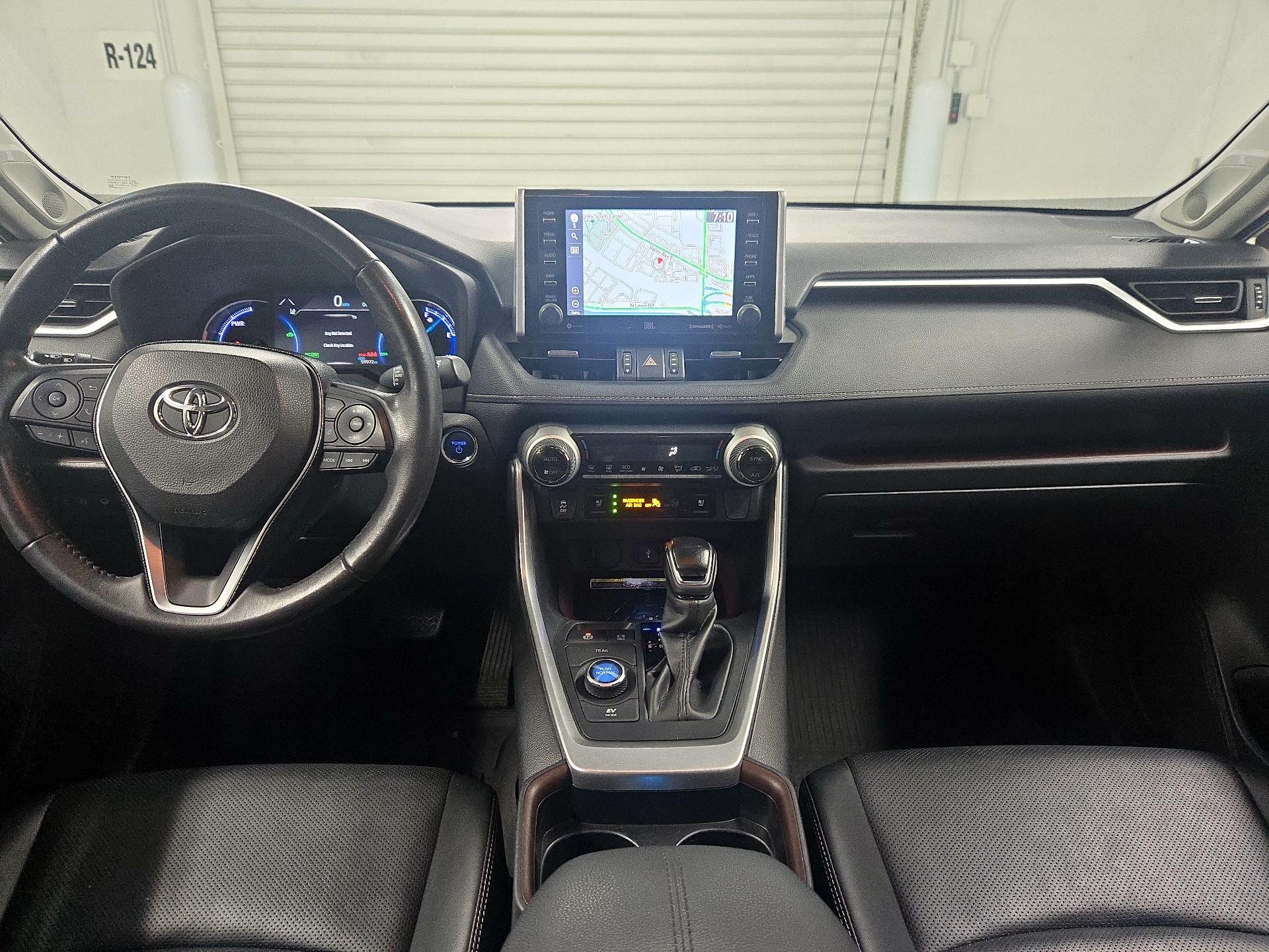 Thumbnail: 2021 Toyota RAV4 - 9