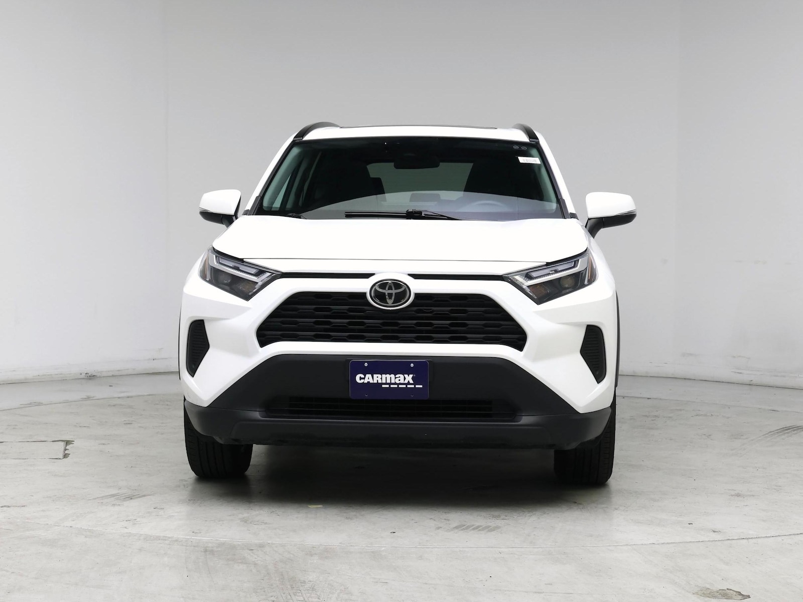 2024 Toyota RAV4 XLE - Photo 6
