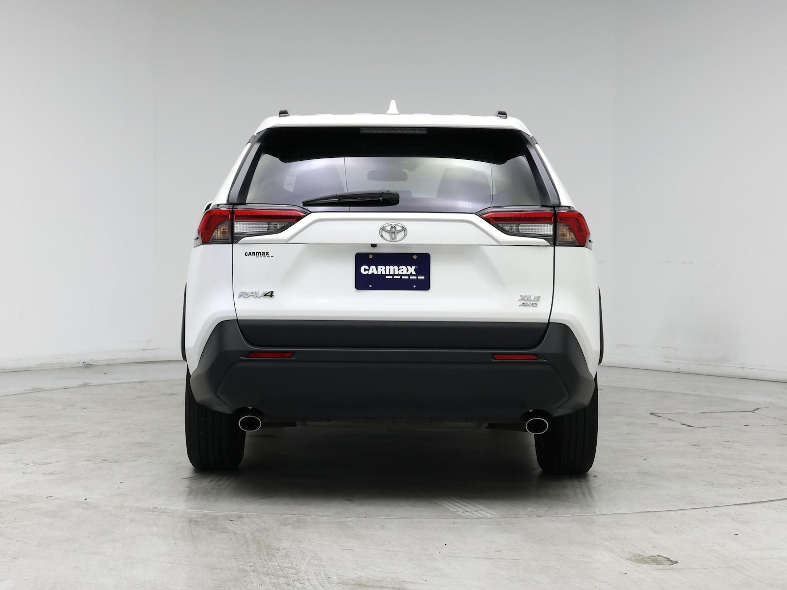 2024 Toyota RAV4 XLE - Photo 7
