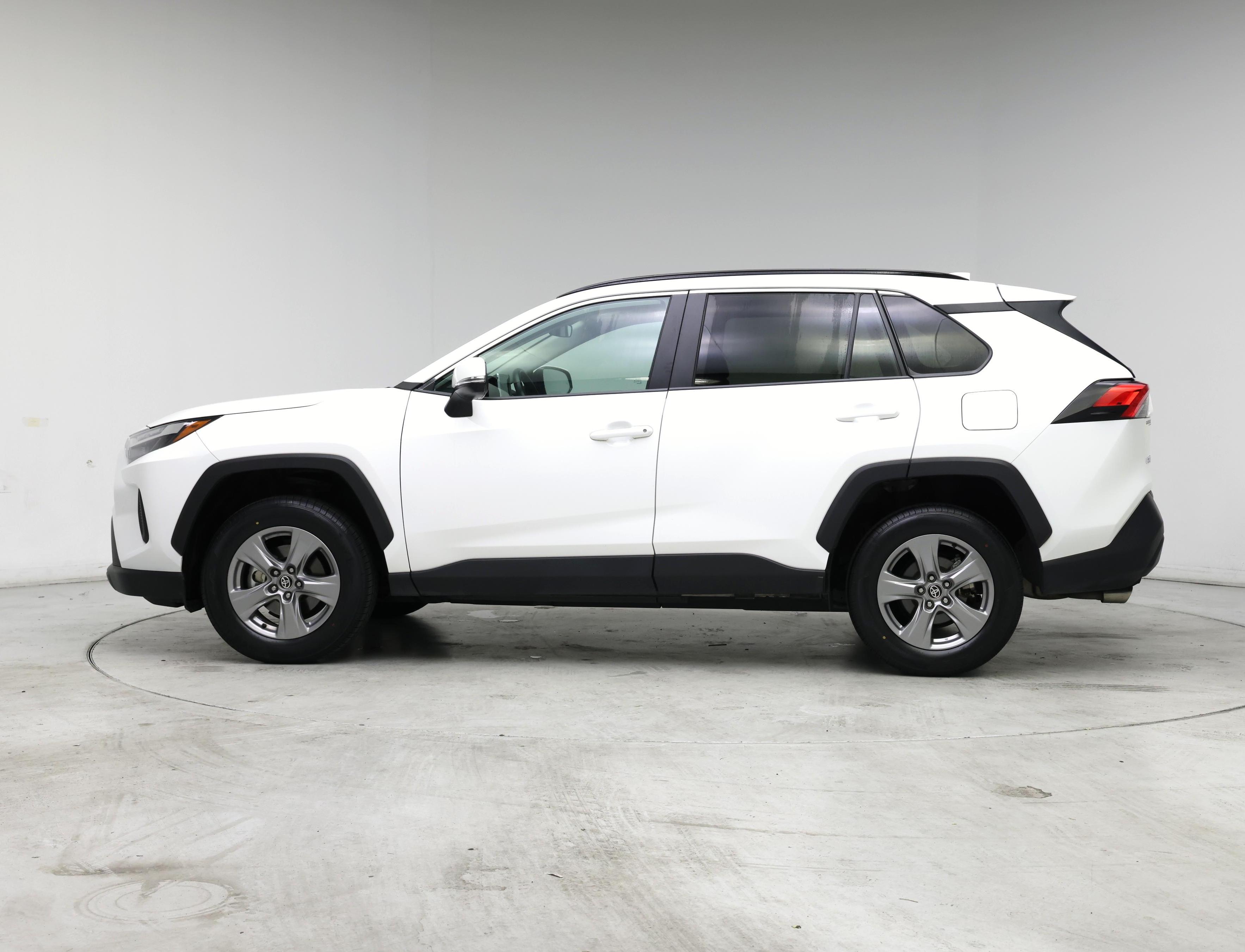 Thumbnail: 2024 Toyota RAV4 - 3