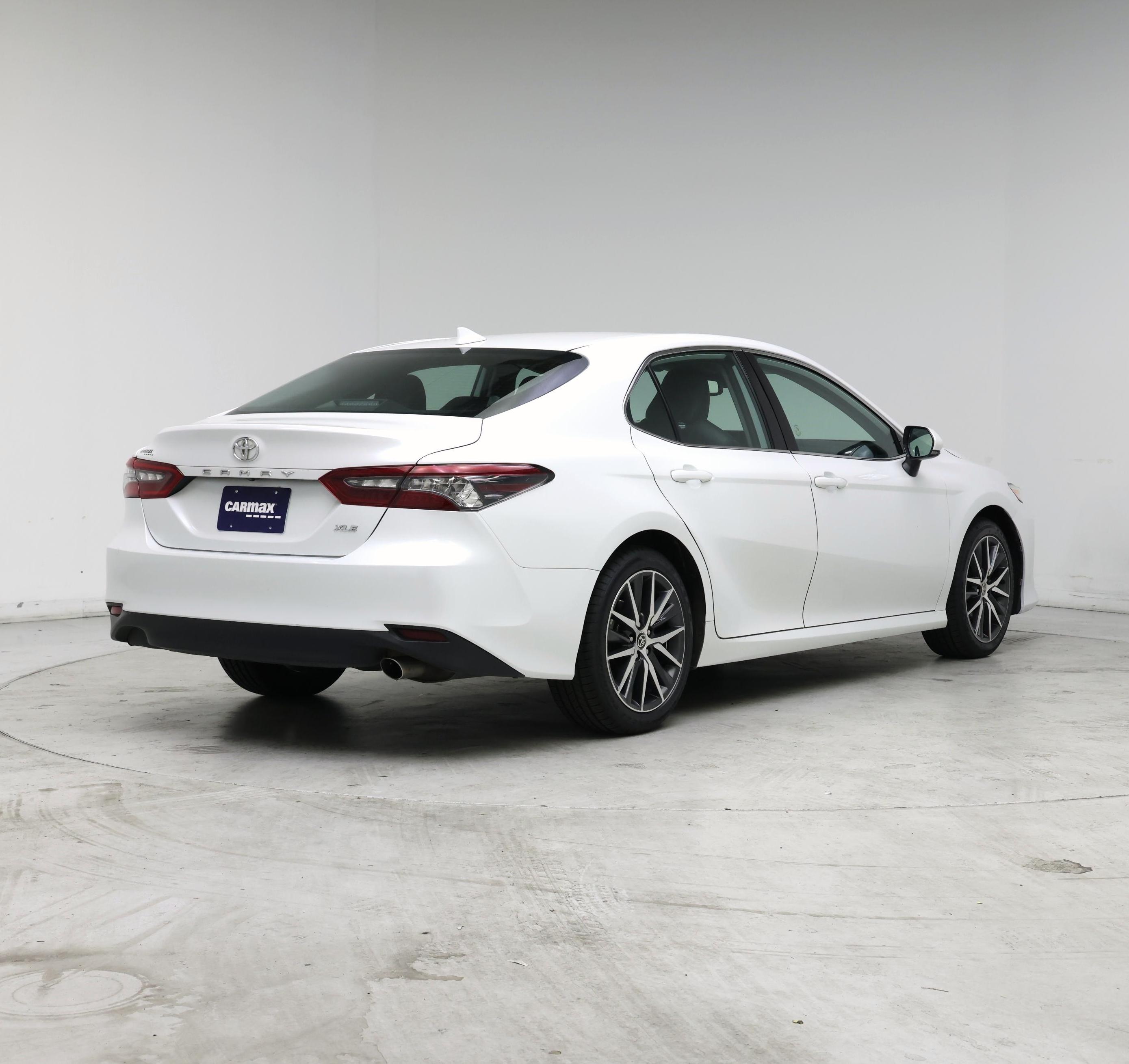Thumbnail: 2024 Toyota Camry - 8