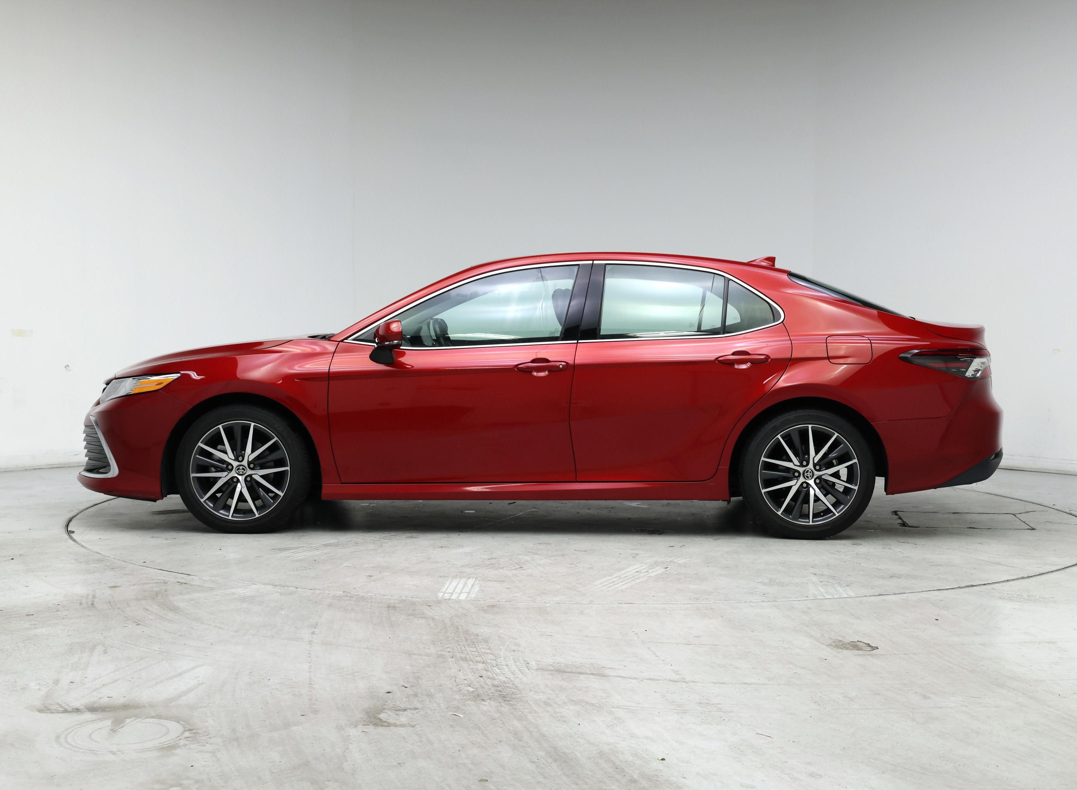 Thumbnail: 2024 Toyota Camry - 3