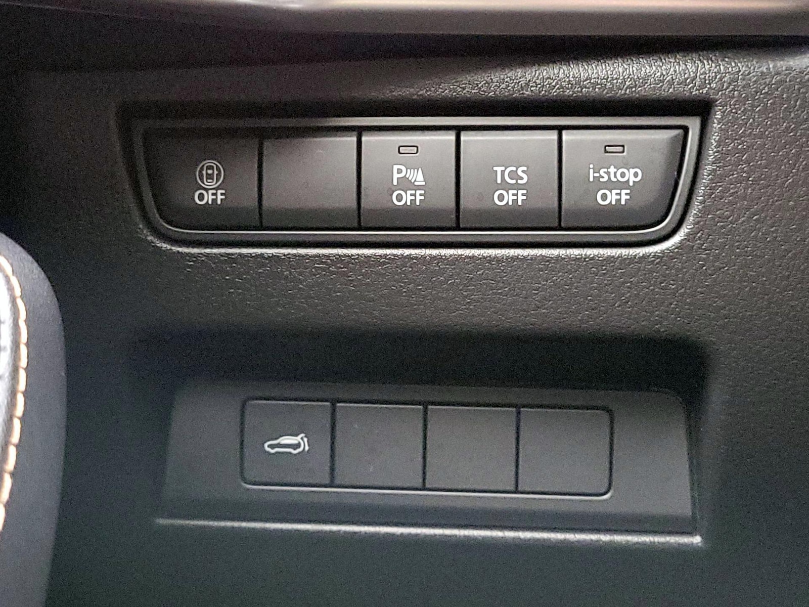 2025 Mazda CX-90 Preferred Package - Photo 14