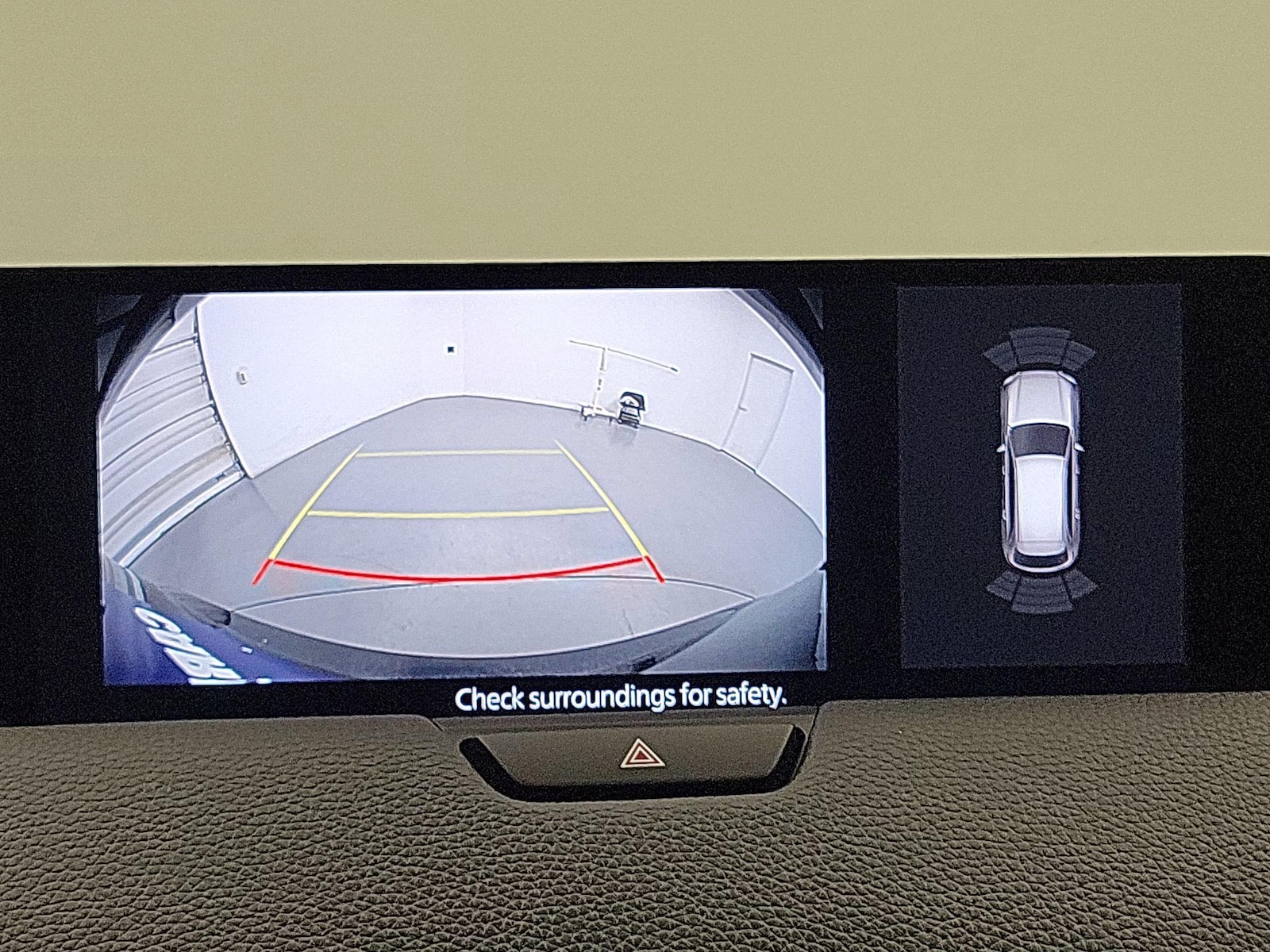 2025 Mazda CX-90 Preferred Package - Photo 16