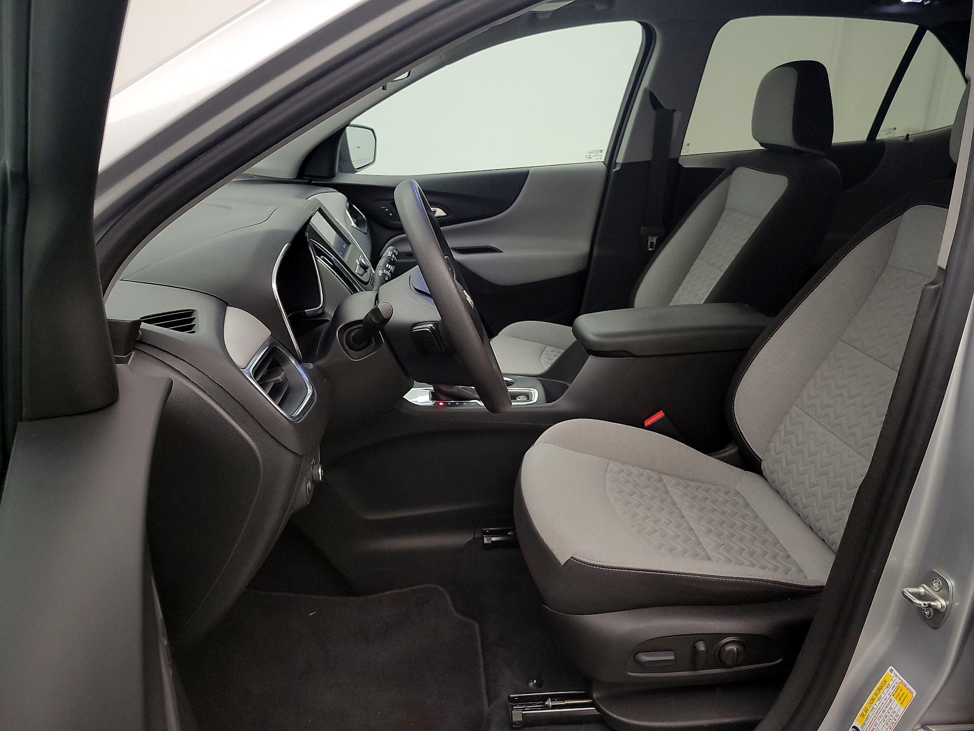 Thumbnail: 2022 Chevrolet Equinox - 11