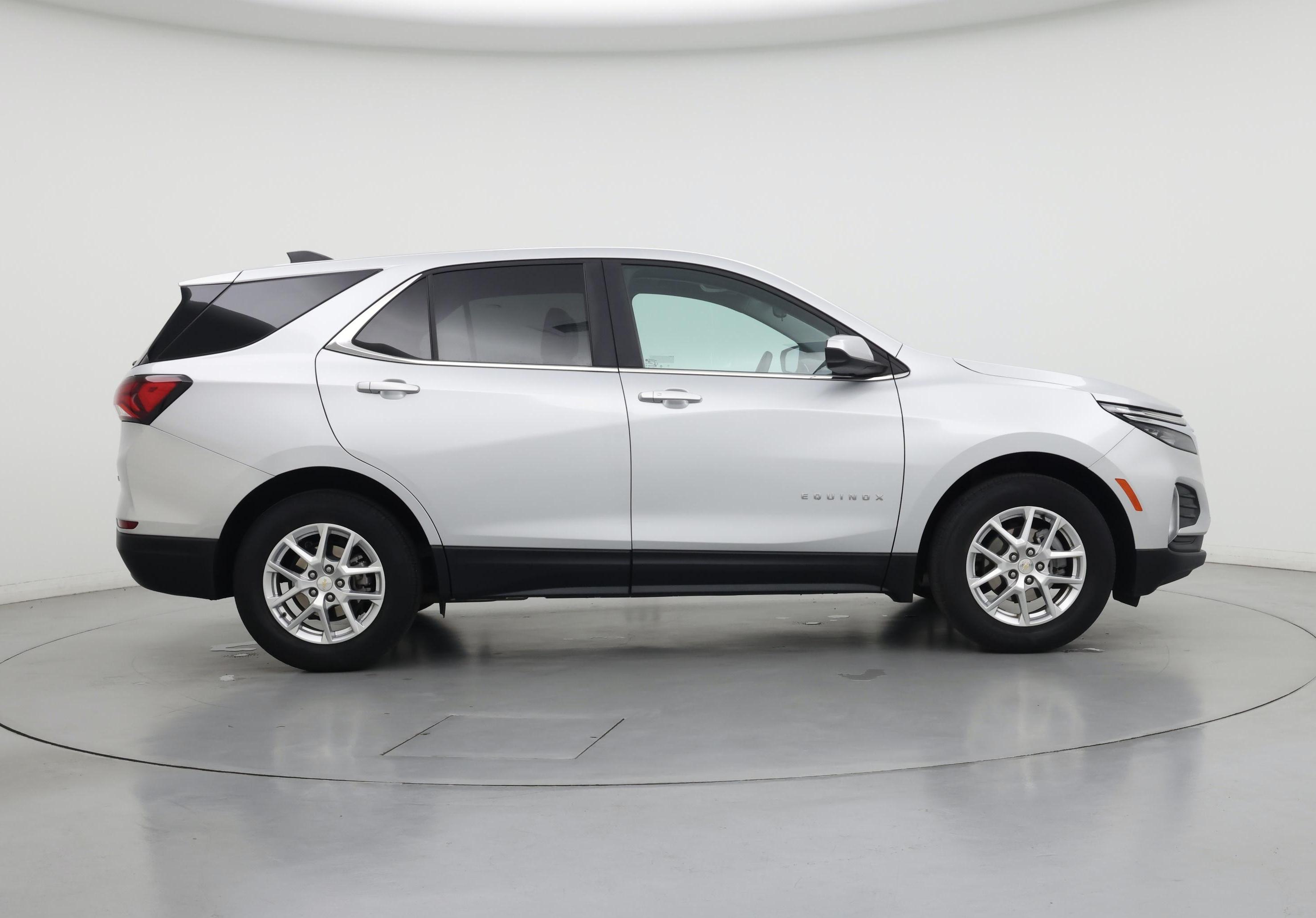 Thumbnail: 2022 Chevrolet Equinox - 7