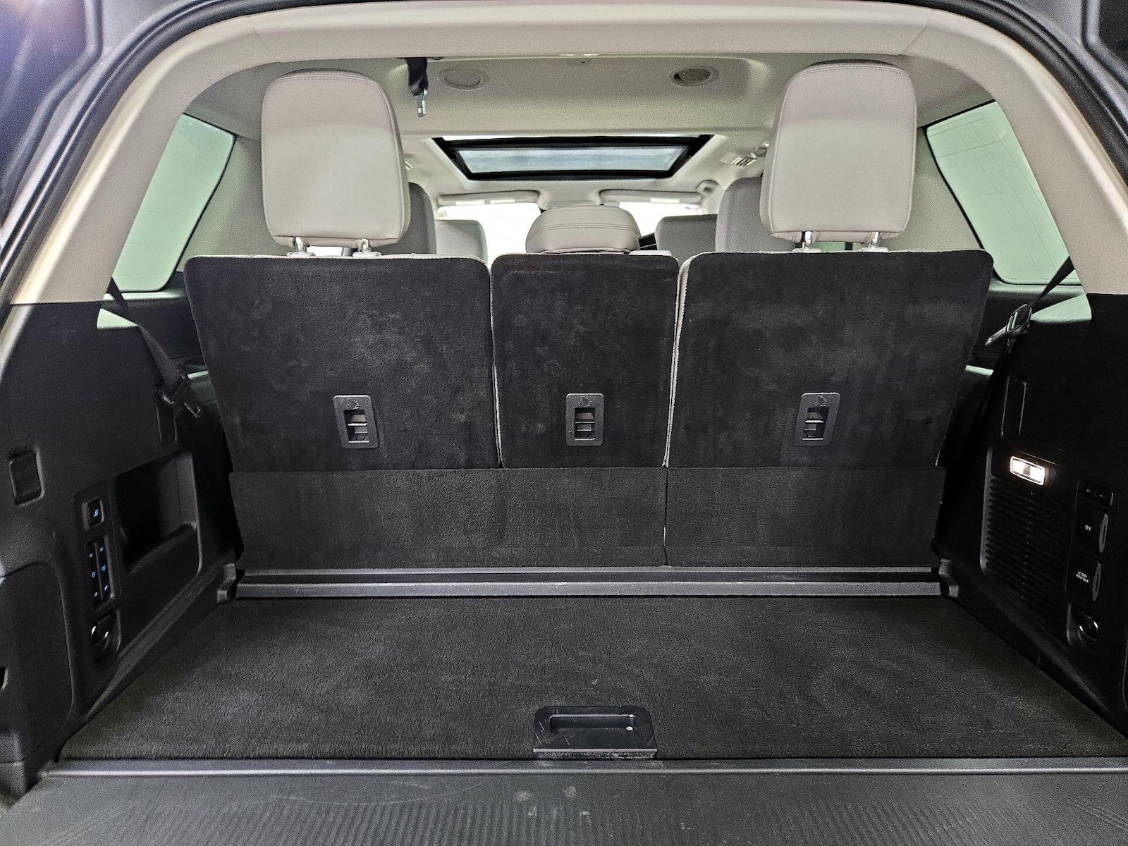 2025 Ford Expedition Active - Photo 24