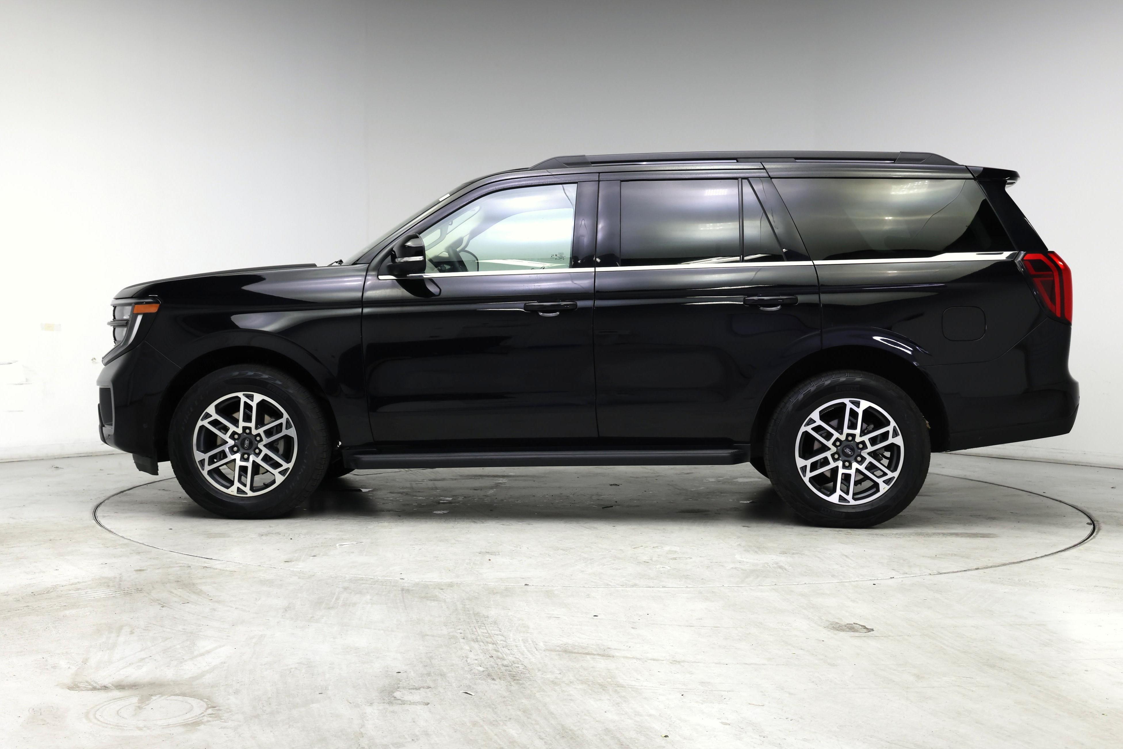 Thumbnail: 2025 Ford Expedition - 3
