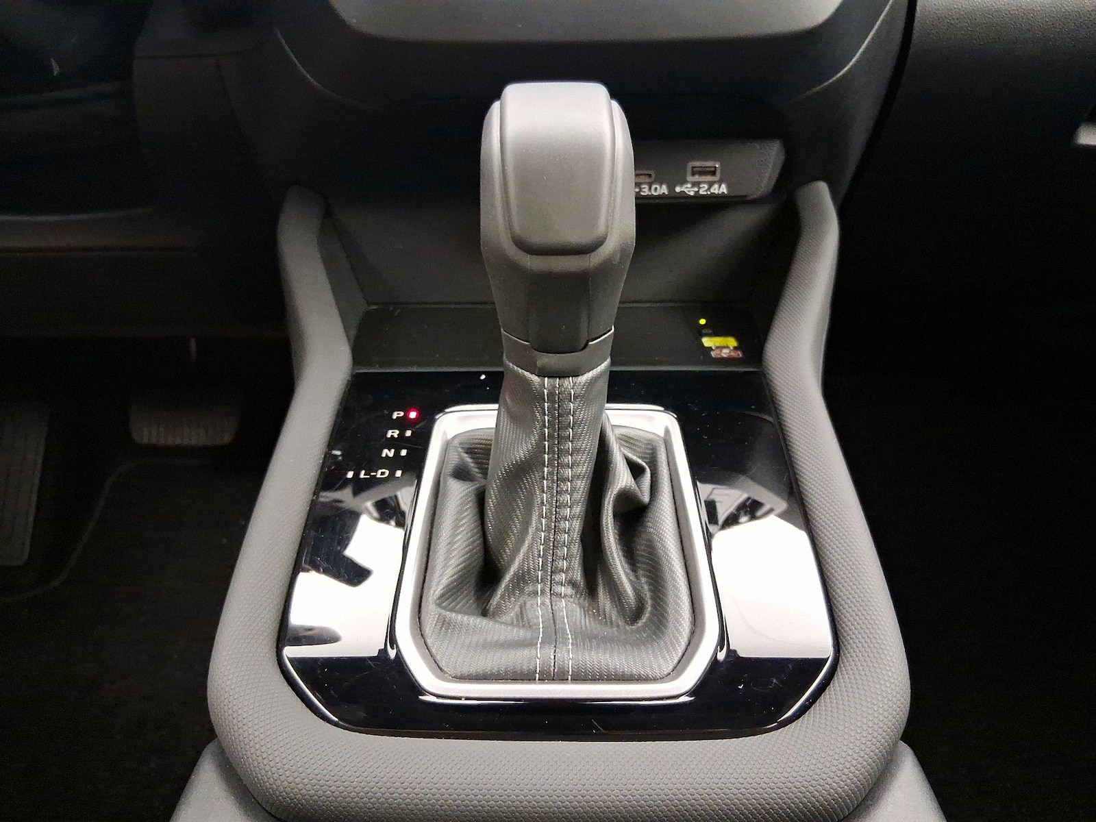2025 Subaru Forester Premium - Photo 18