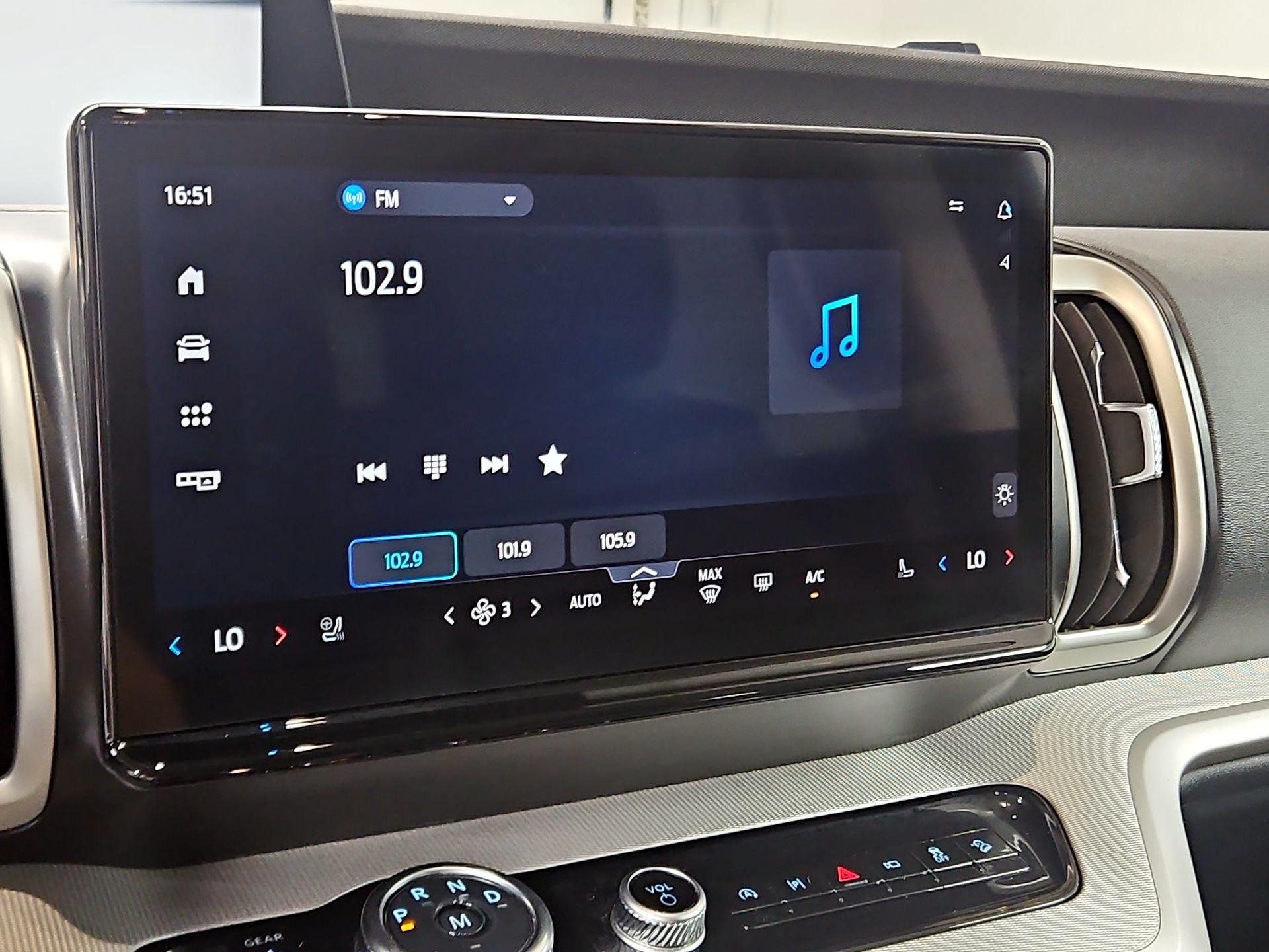 Thumbnail: 2025 Ford Expedition MAX - 16