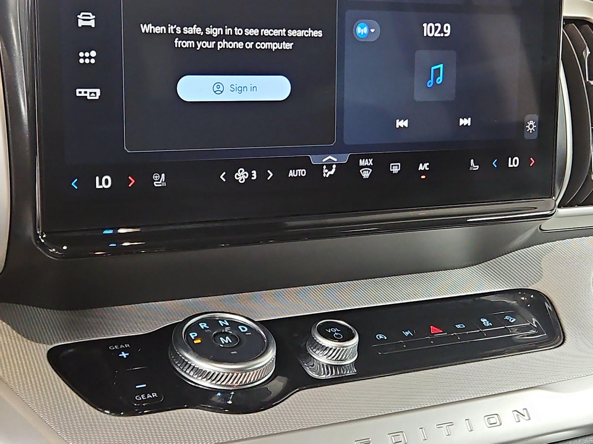 Thumbnail: 2025 Ford Expedition MAX - 17