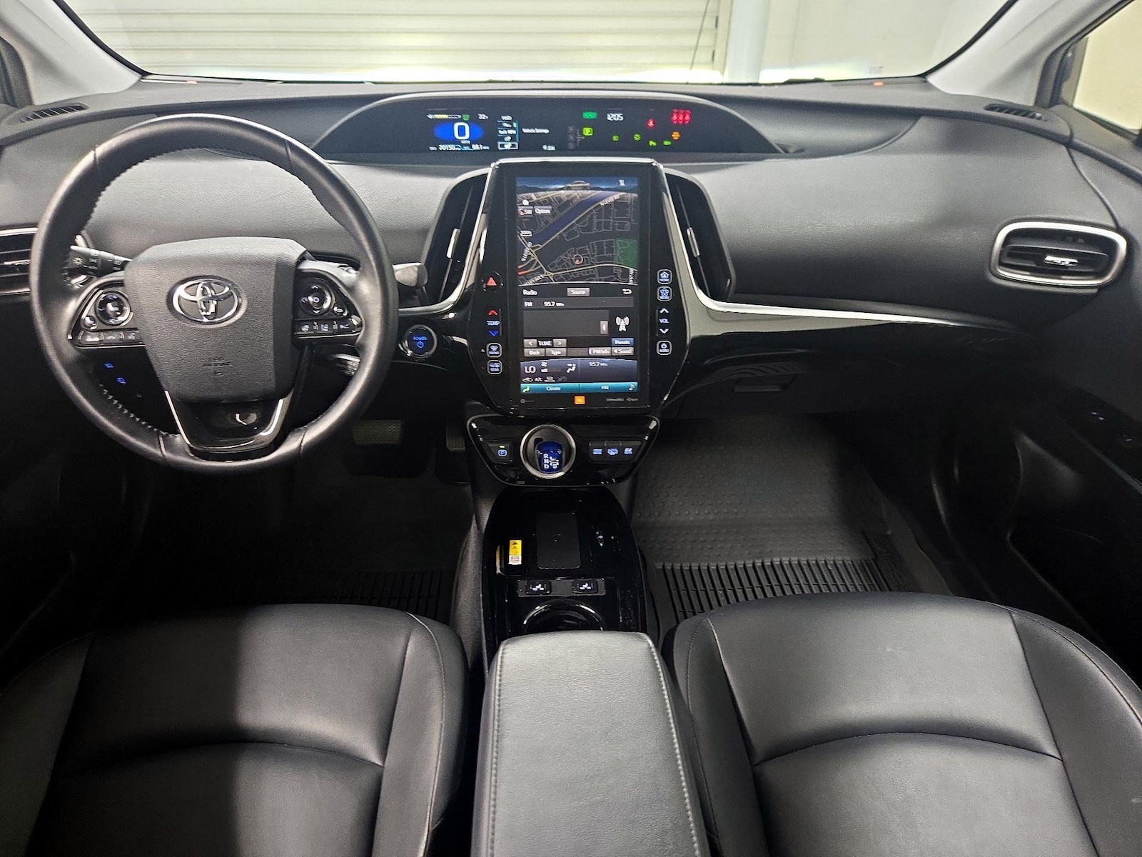2022 Toyota Prius Prime Limited - Photo 10