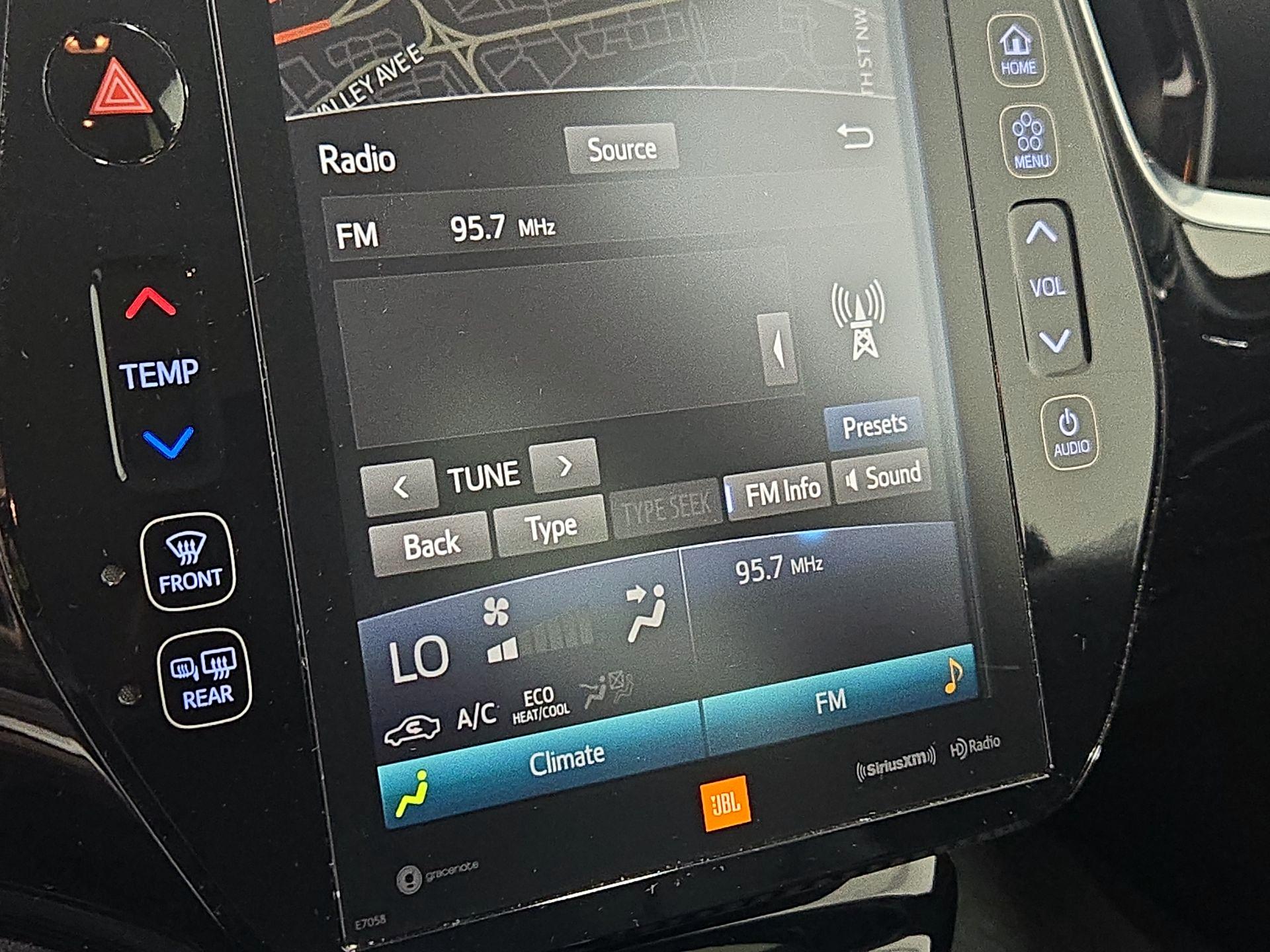 Thumbnail: 2022 Toyota Prius Prime - 15