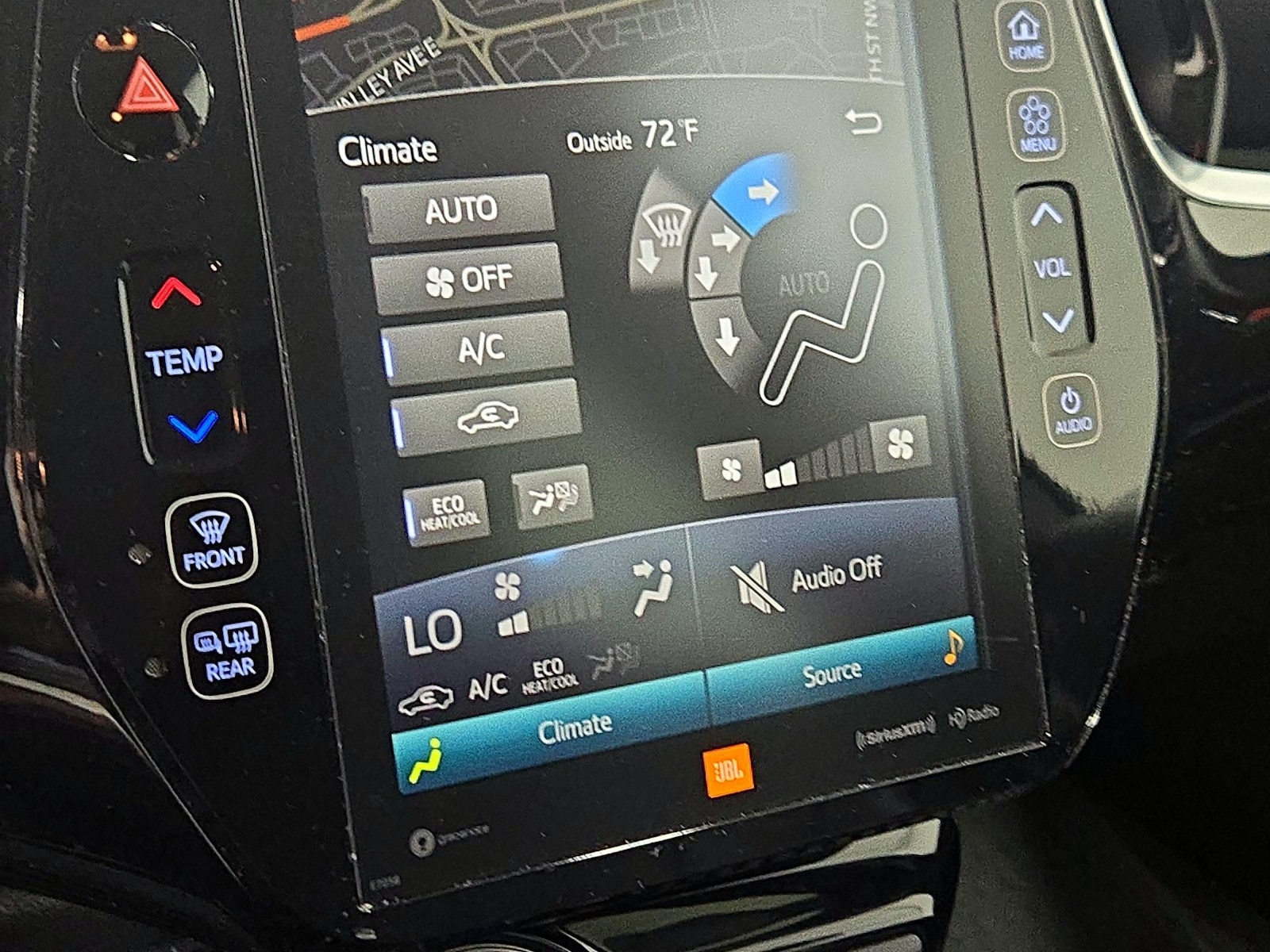 2022 Toyota Prius Prime Limited - Photo 17