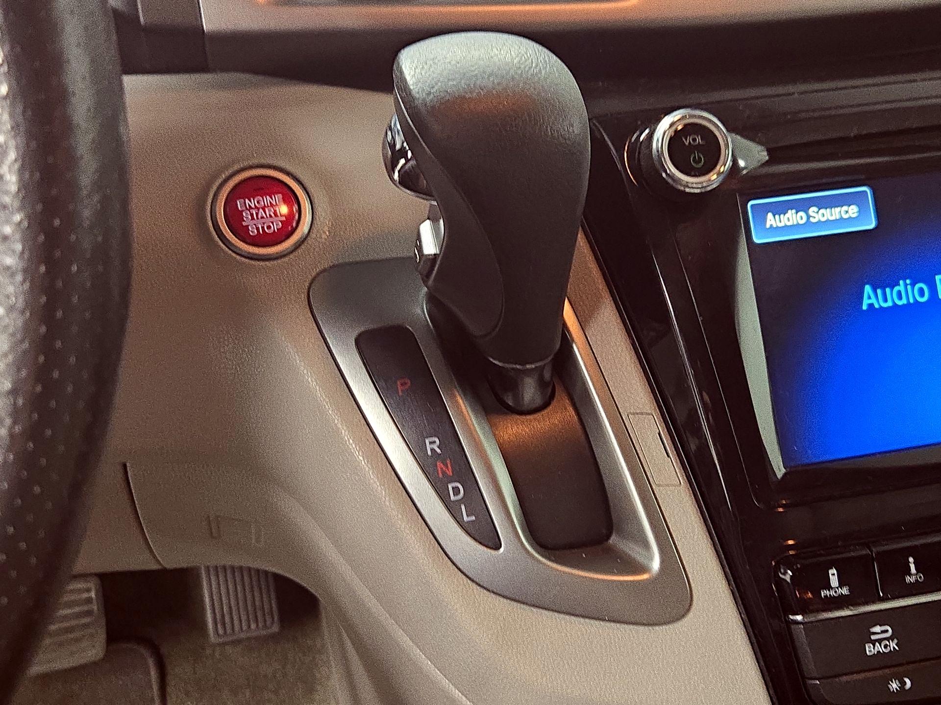 Thumbnail: 2015 Honda Odyssey - 17