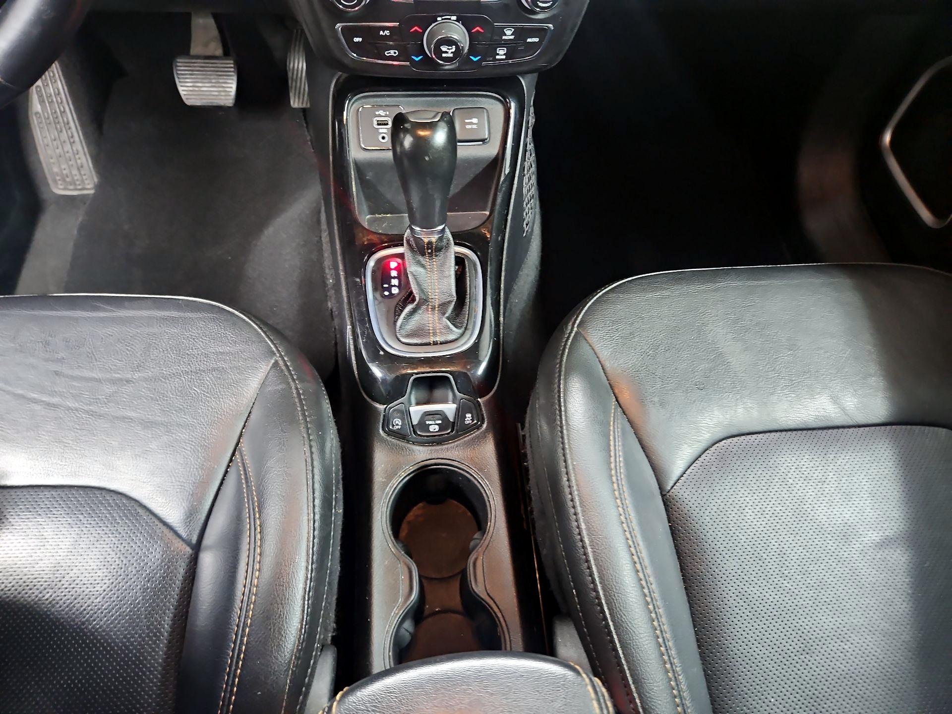 Thumbnail: 2019 Jeep Compass - 17