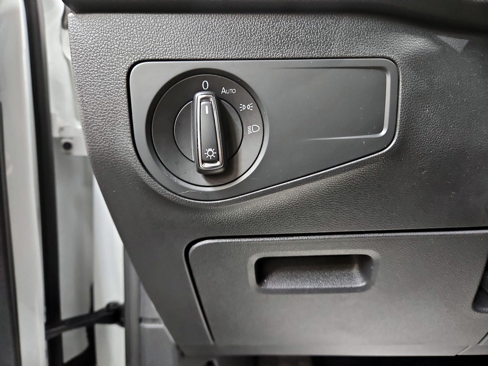 2022 Volkswagen Tiguan SE - Photo 14