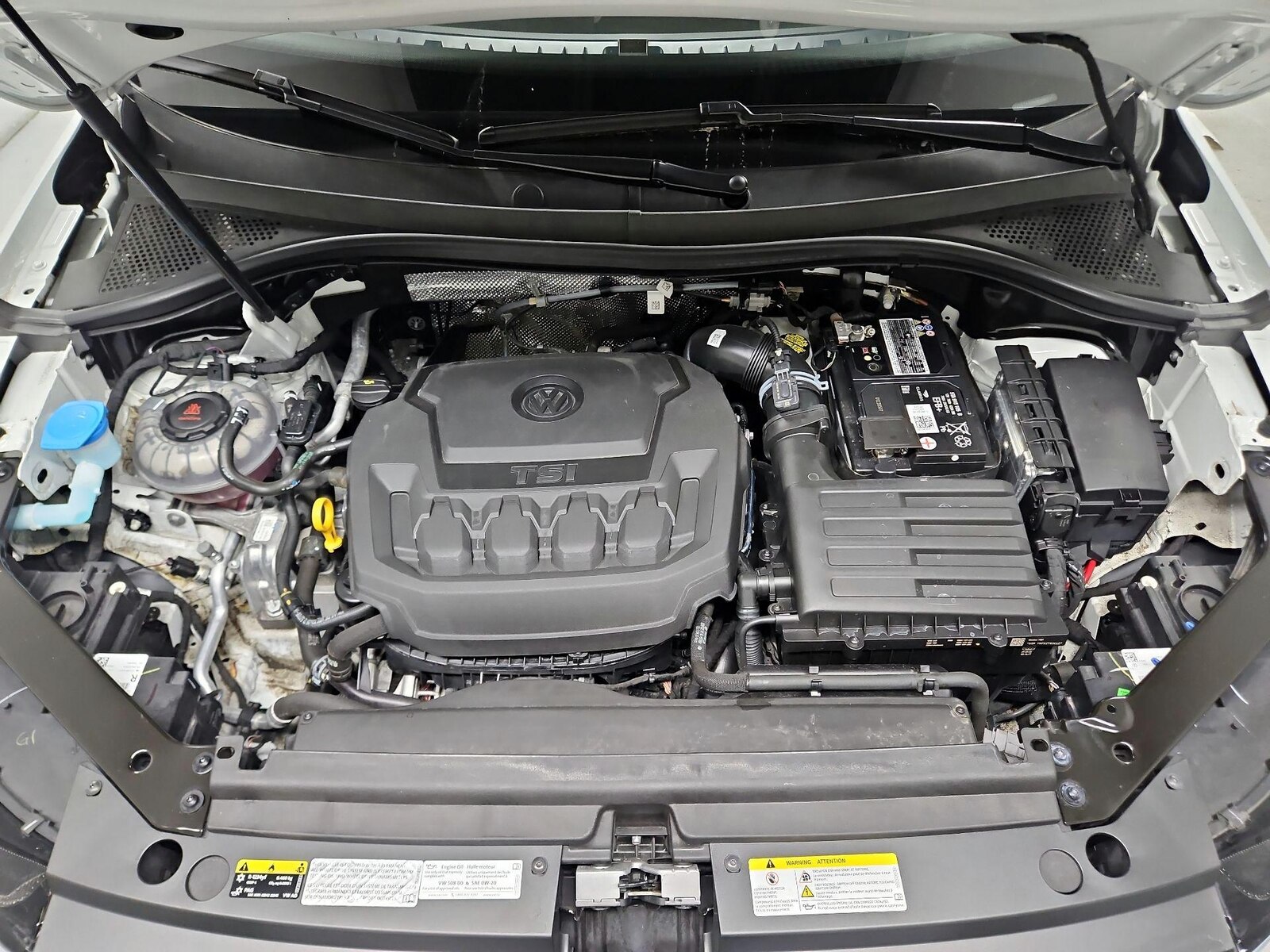 2022 Volkswagen Tiguan SE - Photo 22